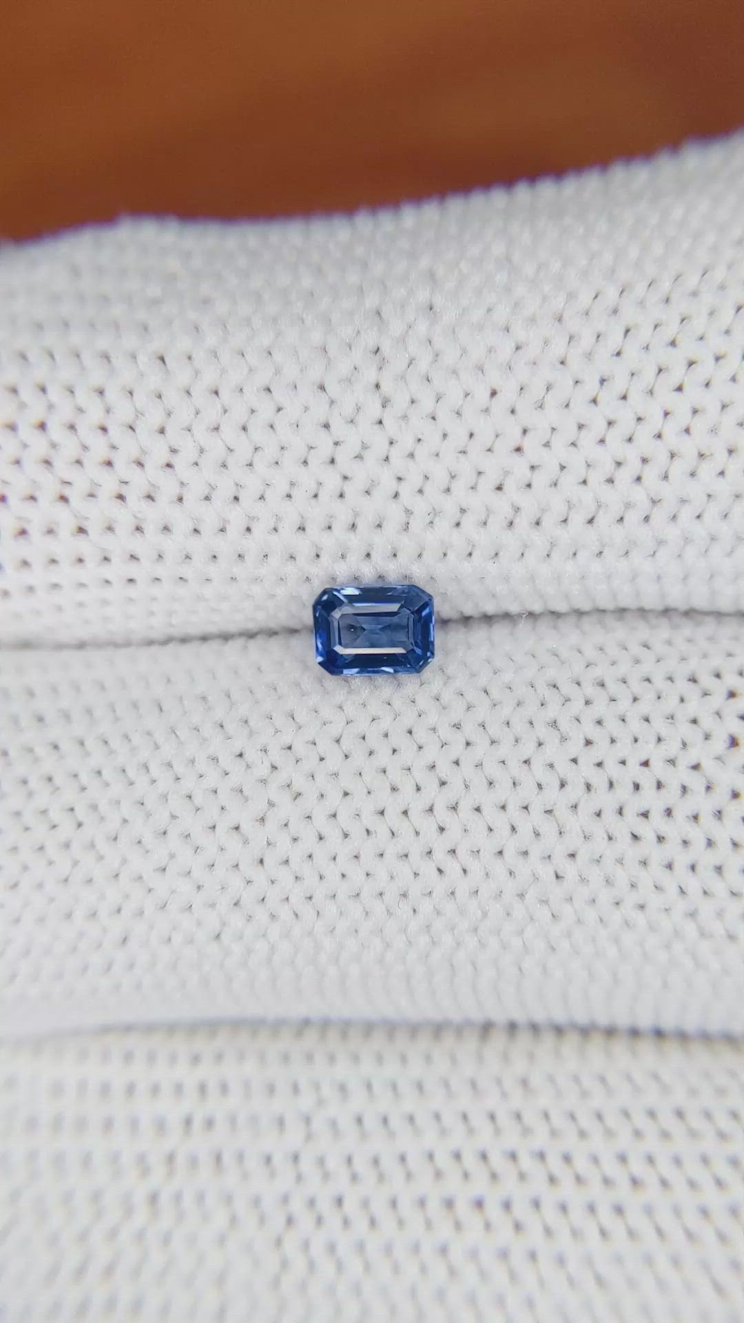 0.40 Ct. Blue Sapphire from Ceylon (Sri Lanka) Size Video