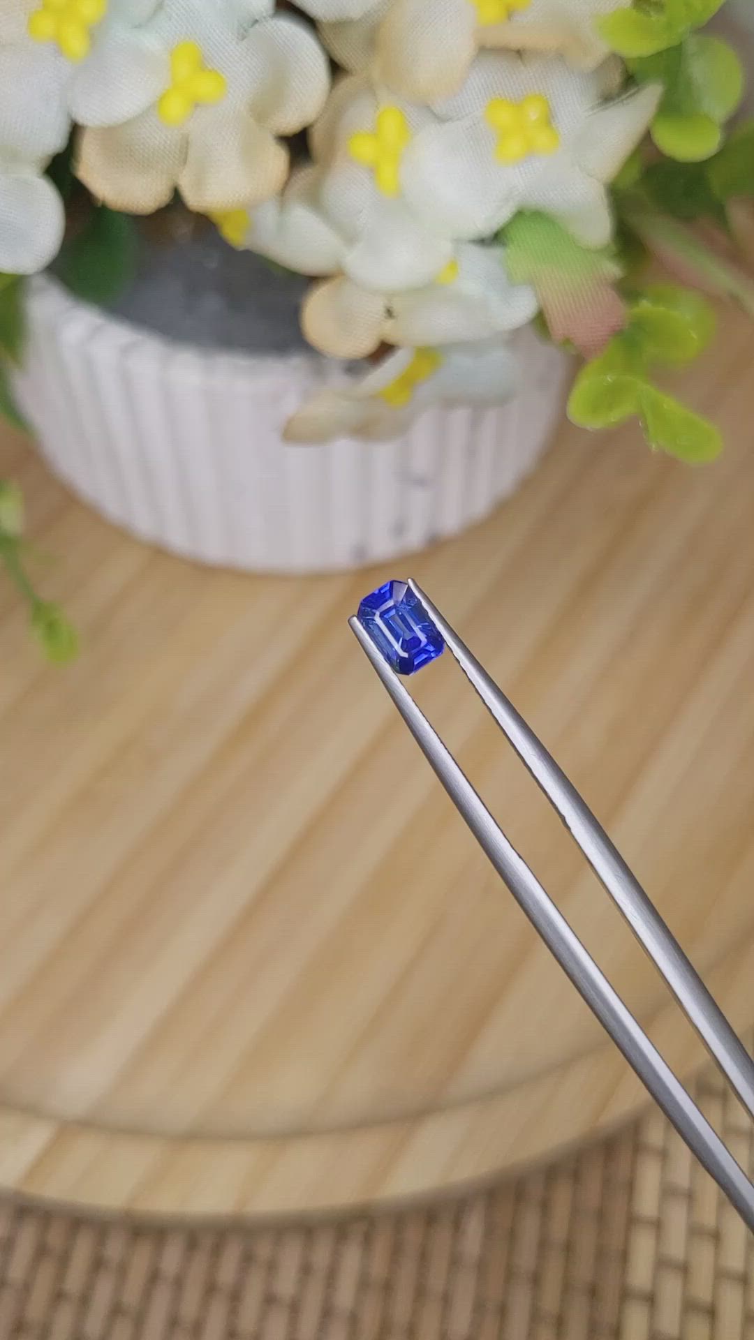 0.72 Ct. Blue Sapphire from Ceylon (Sri Lanka) Size Video