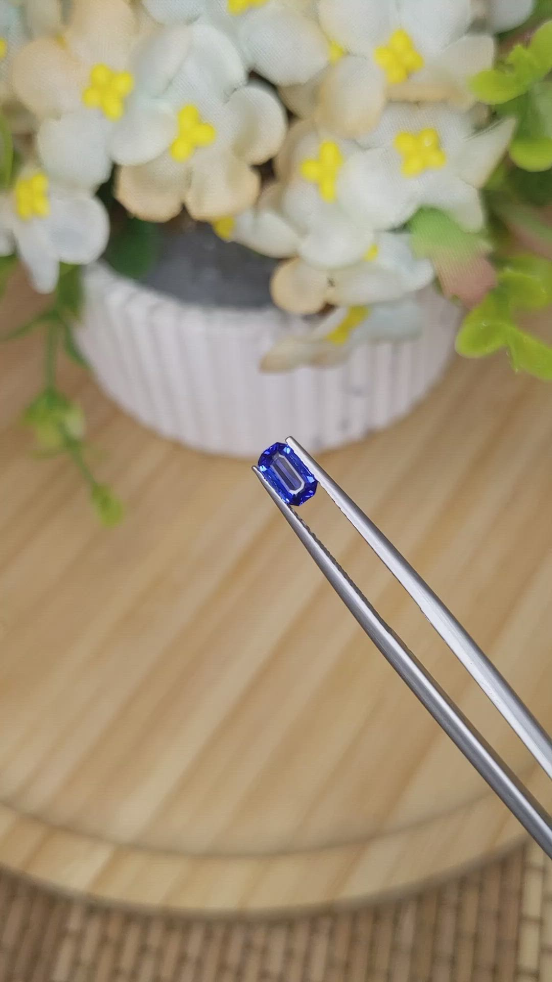 0.56 Ct. Blue Sapphire from Ceylon (Sri Lanka) Size Video