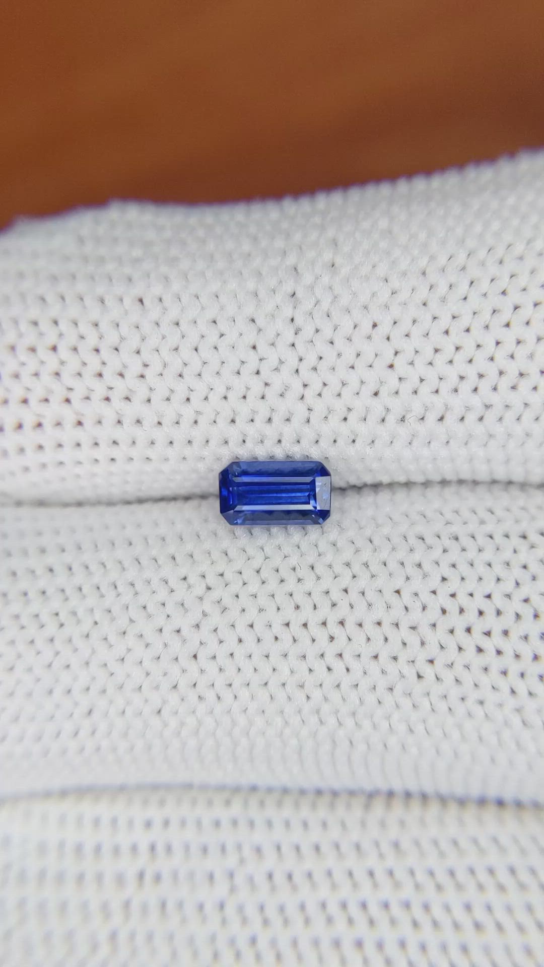 0.61 Ct. Blue Sapphire from Ceylon (Sri Lanka) Size Video