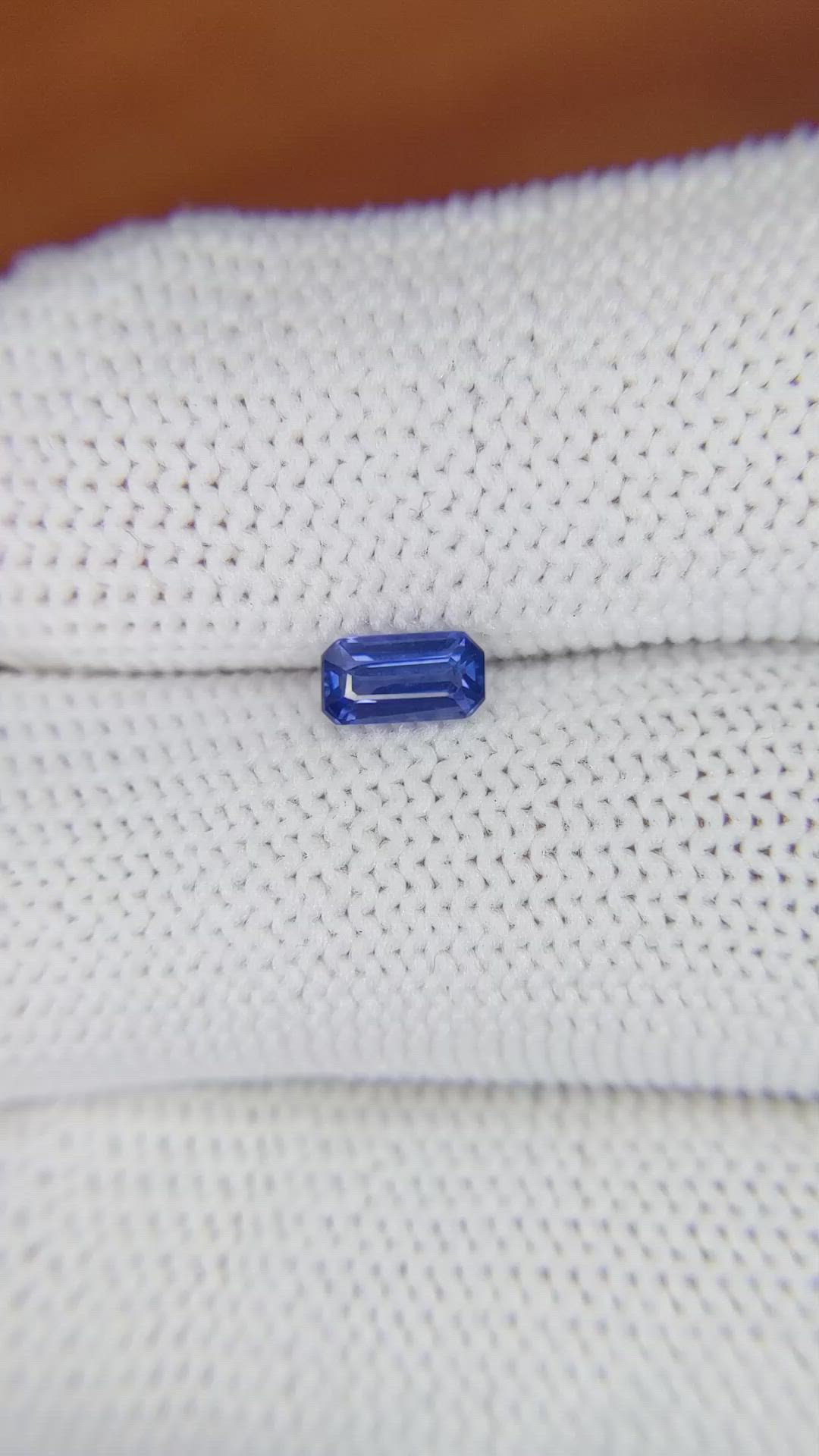 0.51 Ct. Blue Sapphire from Ceylon (Sri Lanka) Size Video