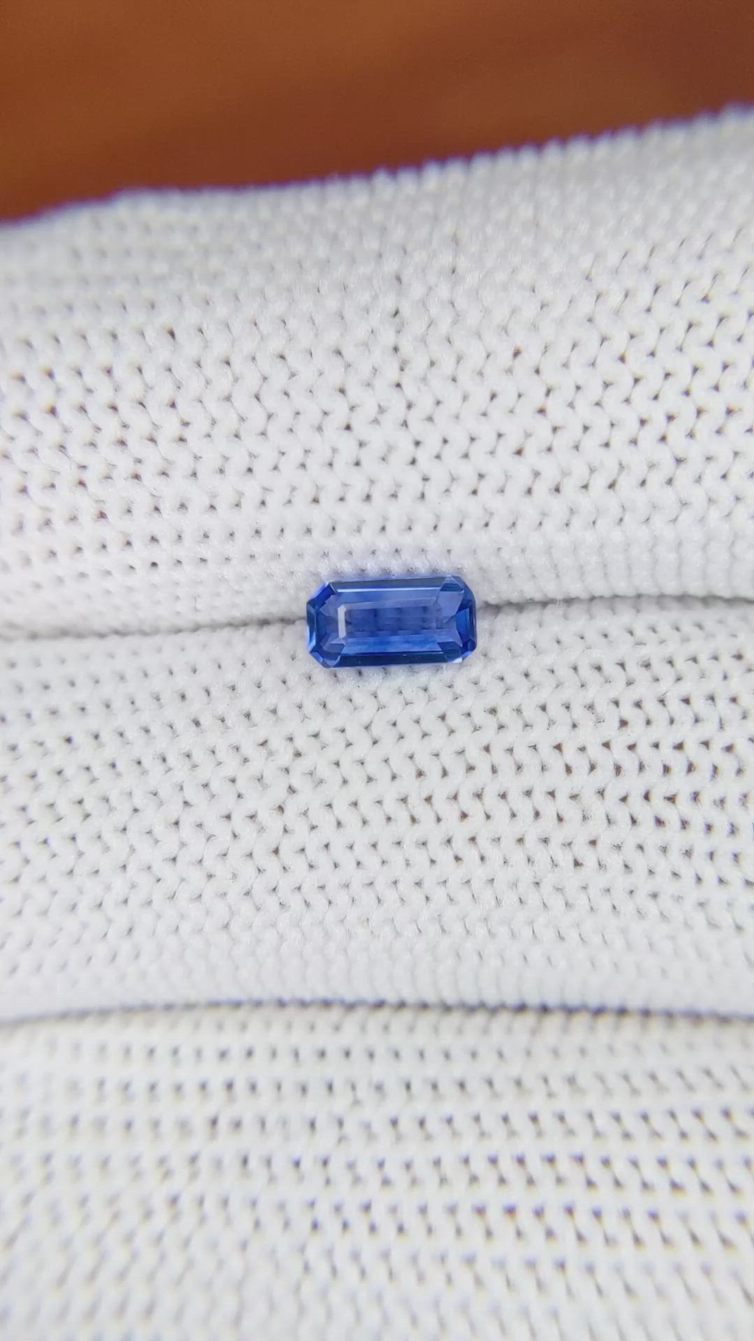 0.52 Ct. Blue Sapphire from Ceylon (Sri Lanka) Size Video