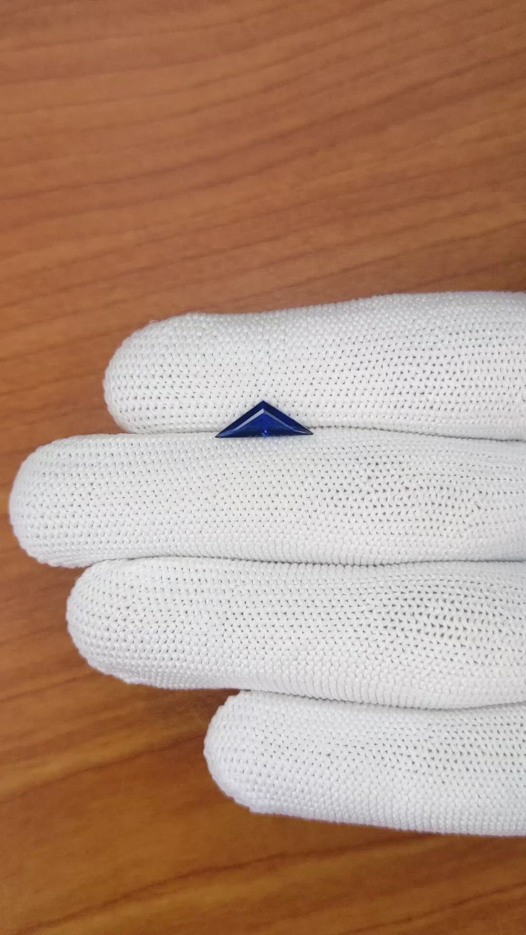 0.75 Ct. Blue Sapphire from Ceylon (Sri Lanka) Size Video