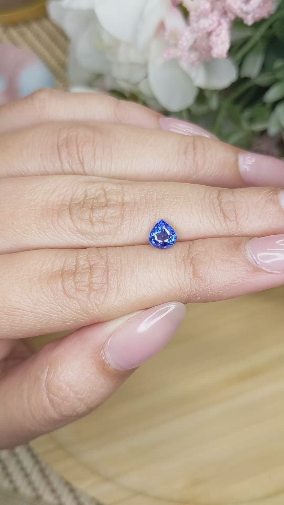 0.90 Ct. Blue Sapphire from Ceylon (Sri Lanka) Size Video