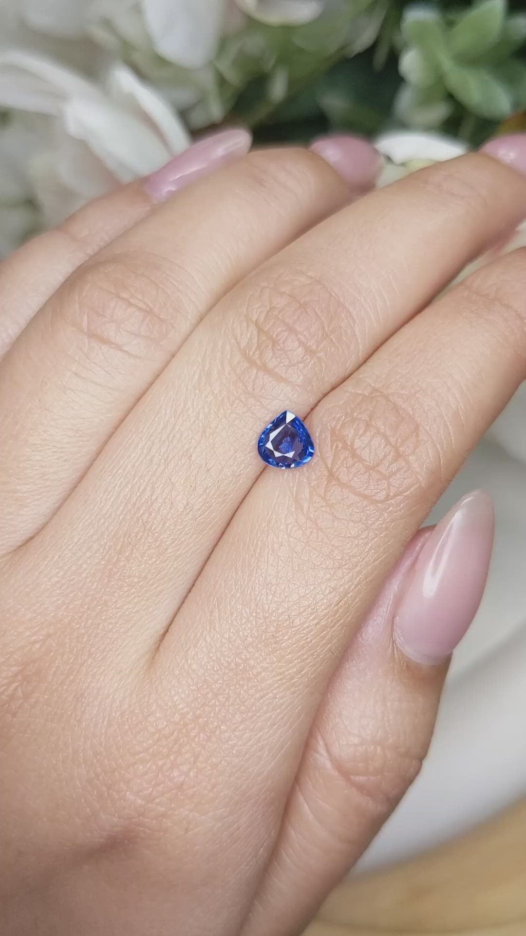 0.70 Ct. Blue Sapphire from Ceylon (Sri Lanka) Size Video