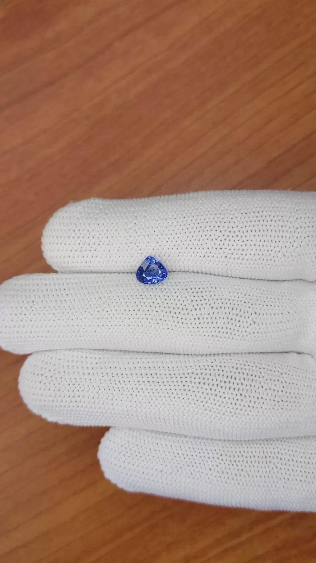 1.18 Ct. Blue Sapphire from Ceylon (Sri Lanka) Size Video