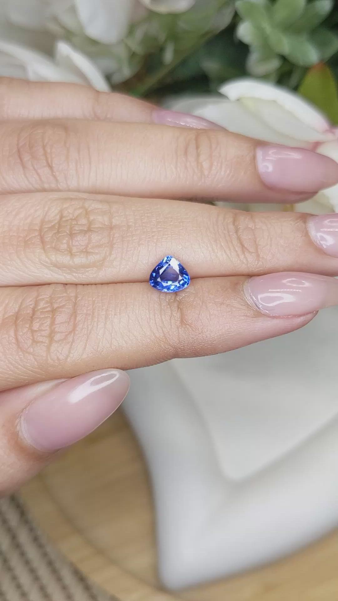 1.18 Ct. Blue Sapphire from Ceylon (Sri Lanka) Size Video