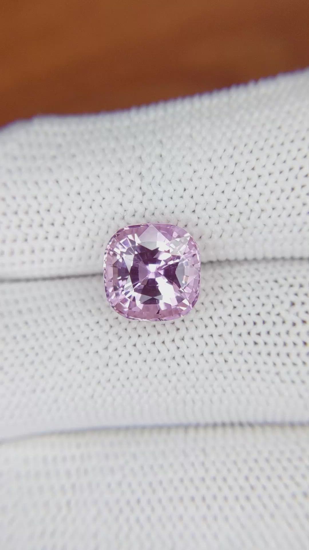 5.19 Ct. Pink Sapphire from Ceylon (Sri Lanka) Size Video