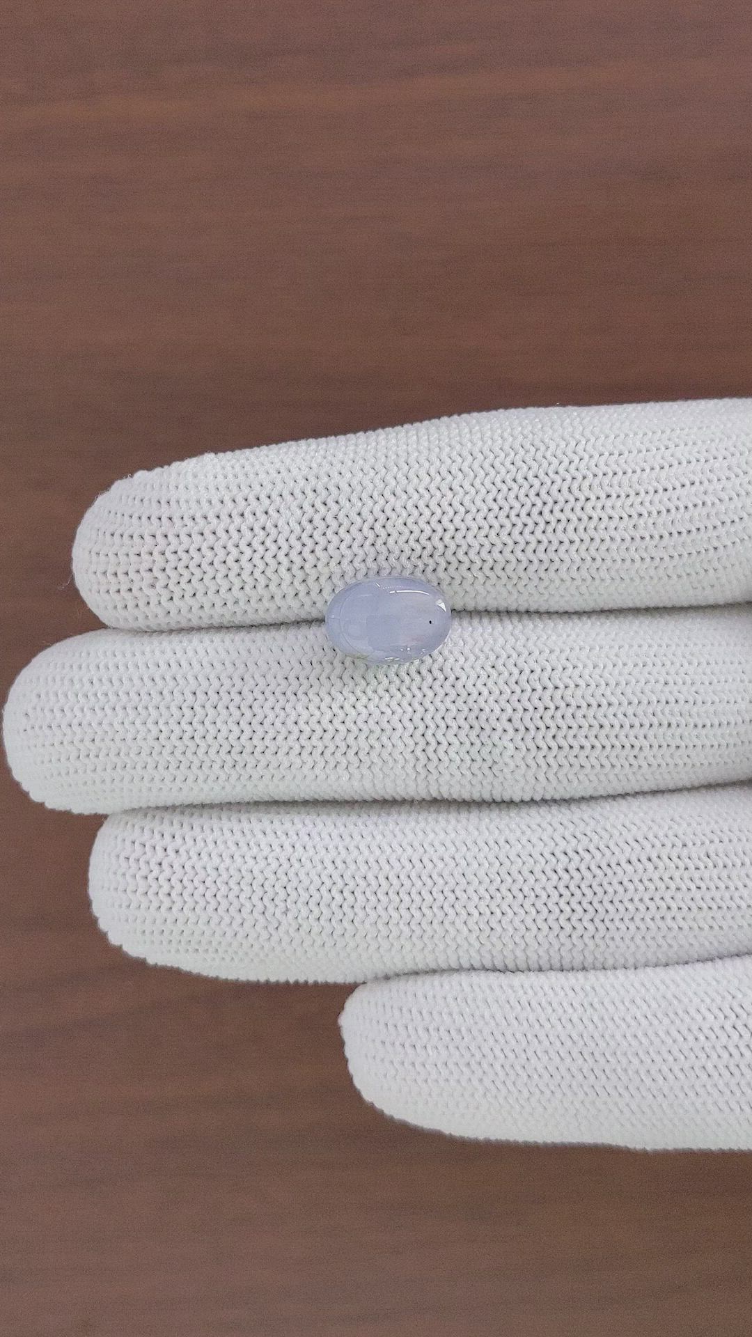7.66 Ct. Bluish Grey Star Sapphire from Ceylon (Sri Lanka) Size Video