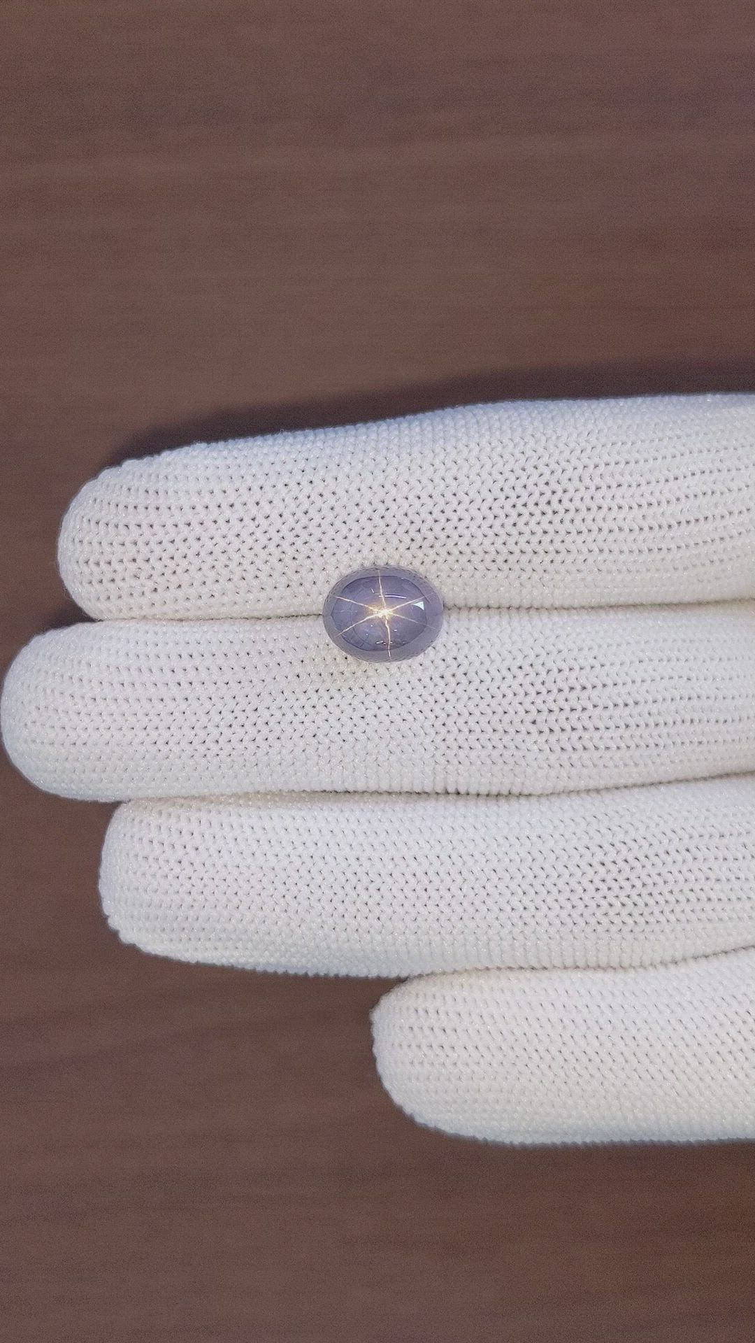 8.75 Ct. Bluish Grey Star Sapphire from Ceylon (Sri Lanka) Size Video