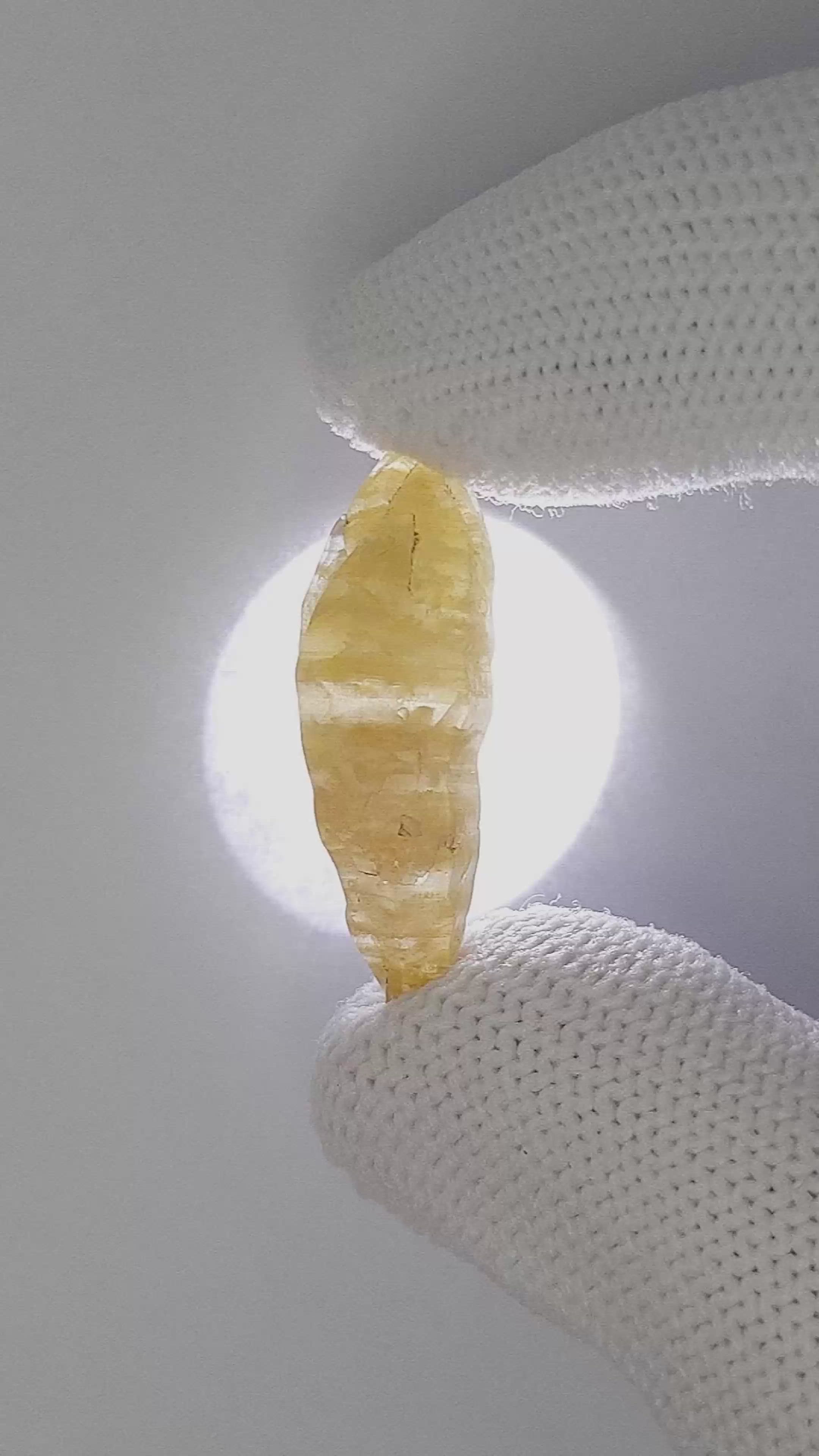 19.15 Ct. Yellow Sapphire from Ceylon (Sri Lanka) Size Video