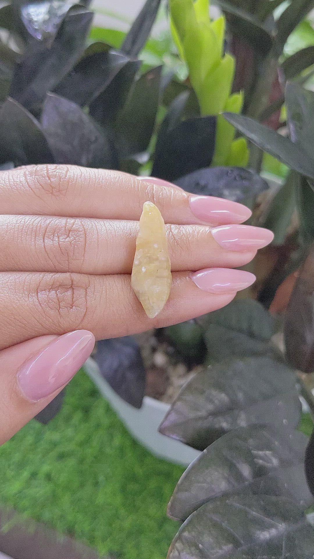19.15 Ct. Yellow Sapphire from Ceylon (Sri Lanka) Size Video