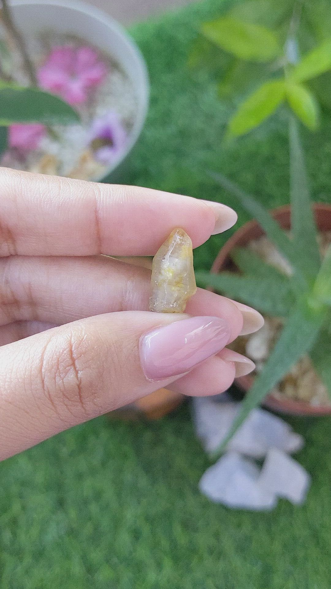 9.59 Ct. White Sapphire from Ceylon (Sri Lanka) Size Video