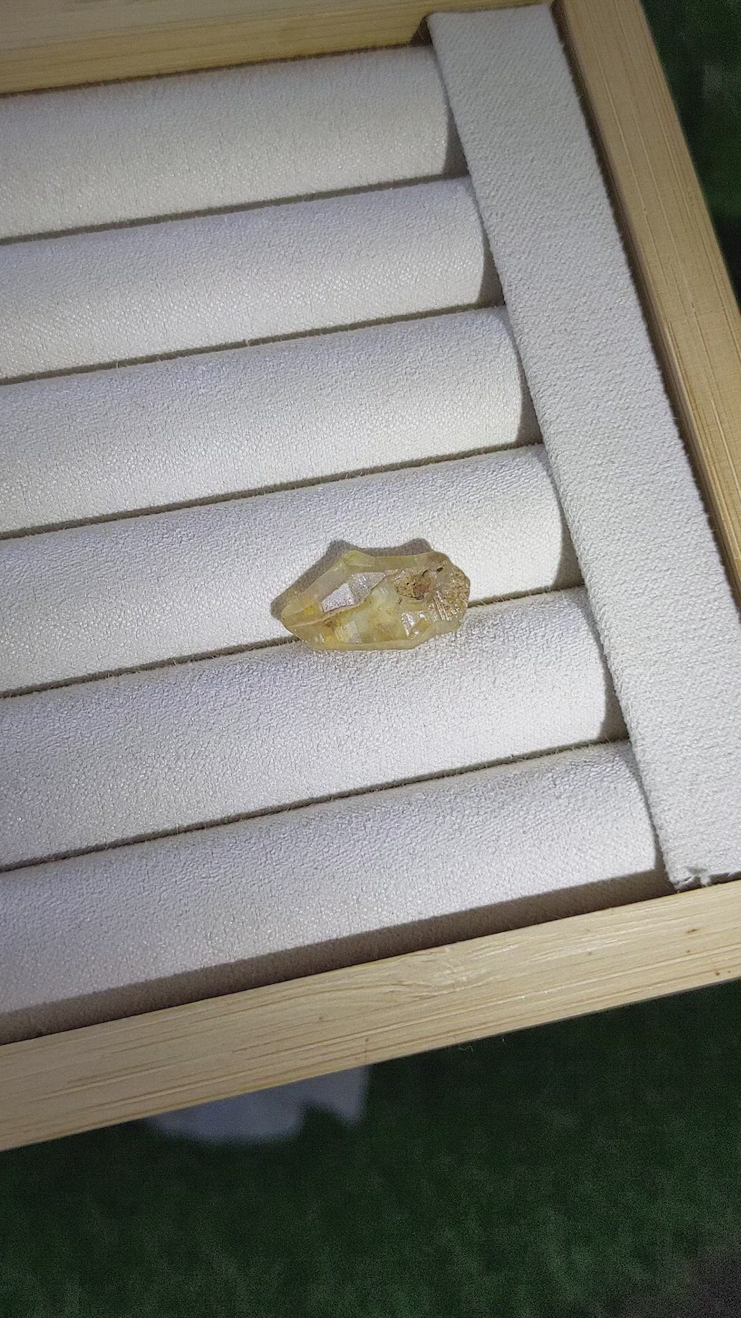 9.59 Ct. White Sapphire from Ceylon (Sri Lanka) Size Video