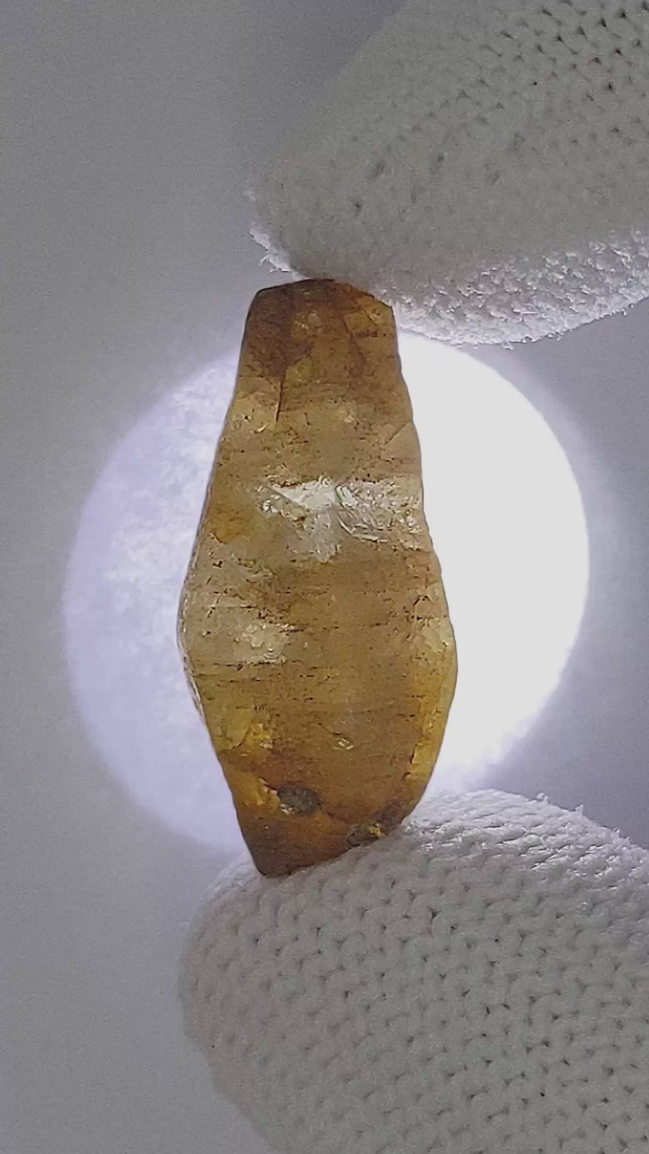 22.58 Ct. Yellow Sapphire from Ceylon (Sri Lanka) Size Video