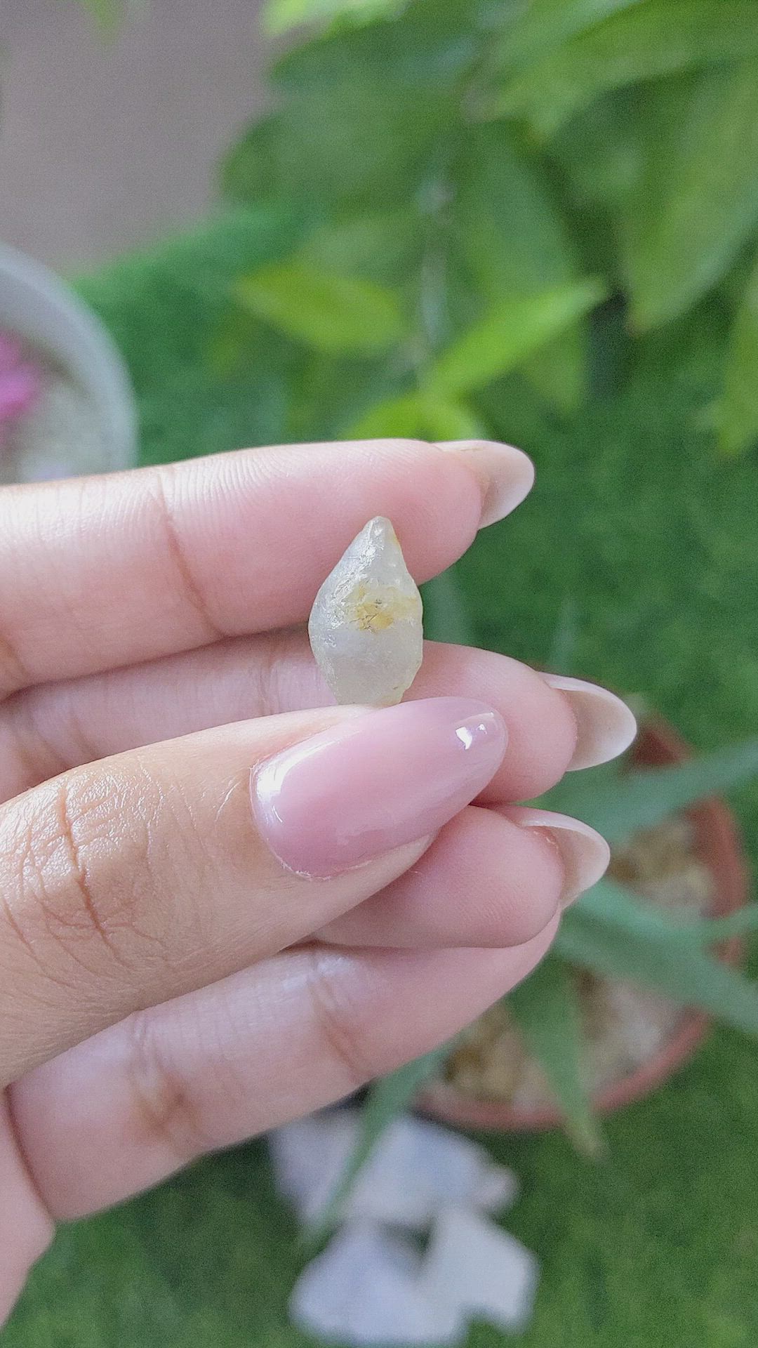 7.77 Ct. White Sapphire from Ceylon (Sri Lanka) Size Video