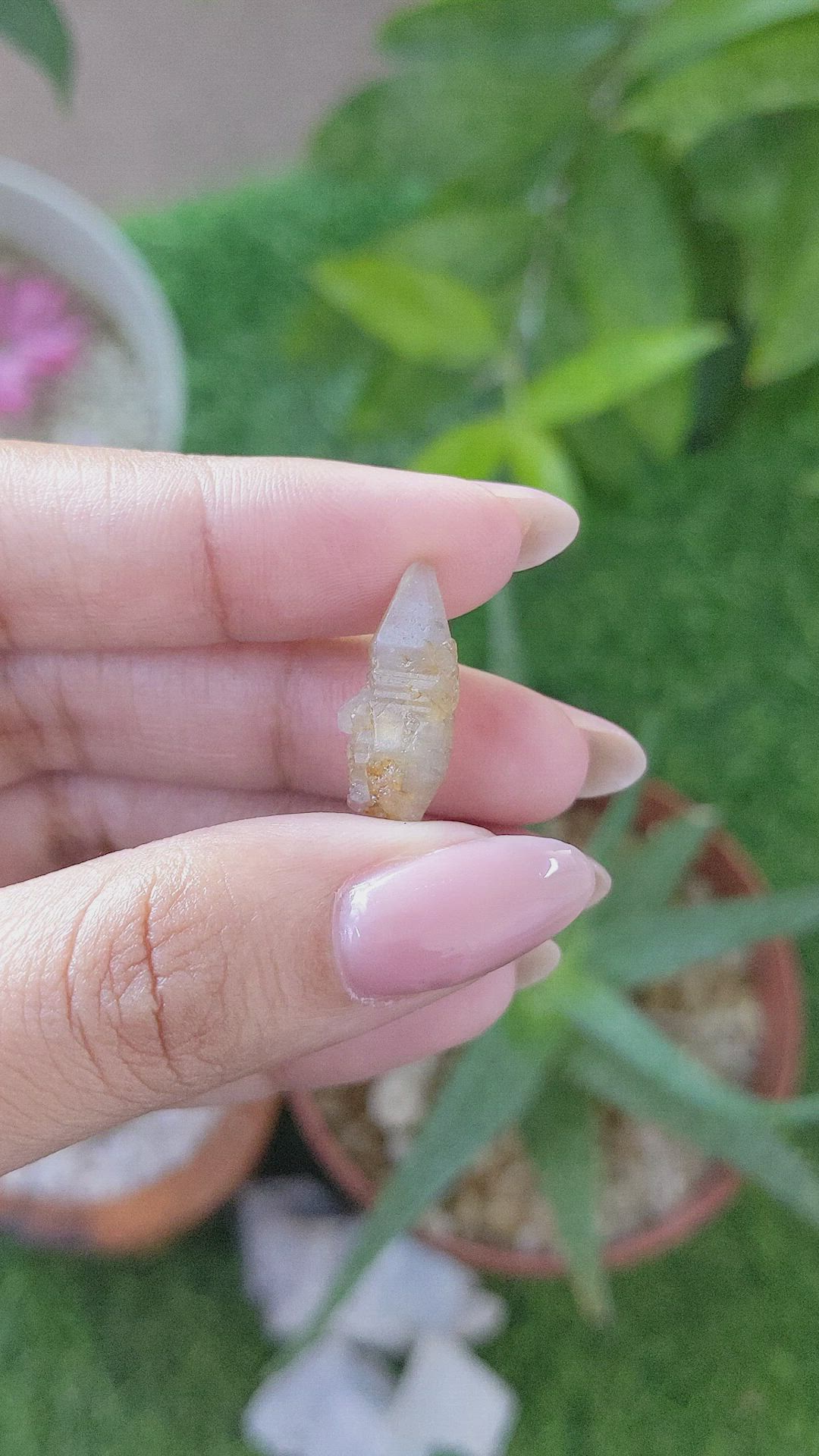 9.84 Ct. White Sapphire from Ceylon (Sri Lanka) Size Video