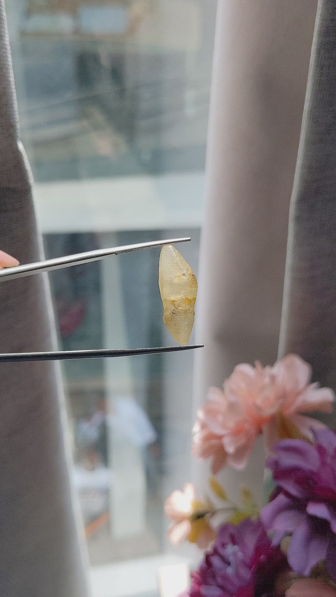 10.59 Ct. Yellow Sapphire from Ceylon (Sri Lanka) Size Video