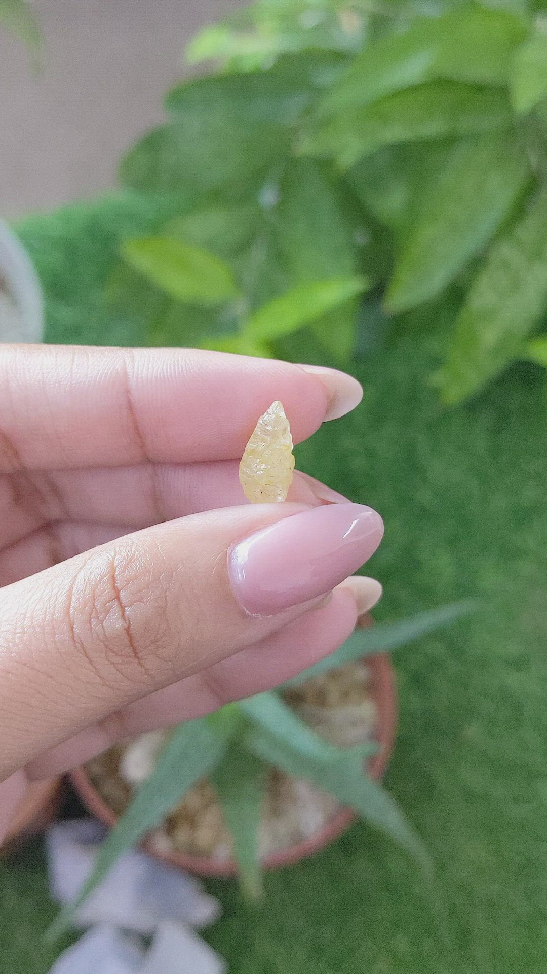 4.62 Ct. Yellow Sapphire from Ceylon (Sri Lanka) Size Video