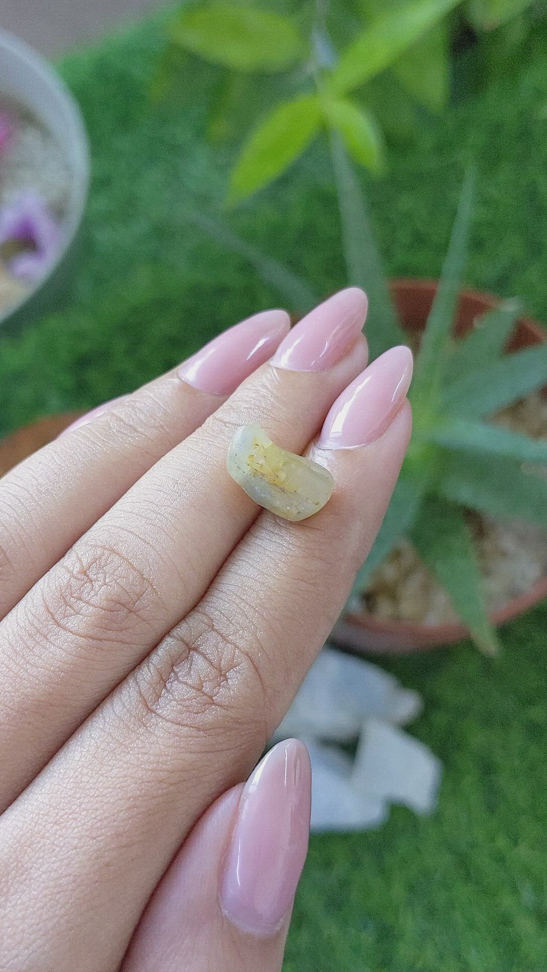 6.63 Ct. Yellow Sapphire from Ceylon (Sri Lanka) Size Video