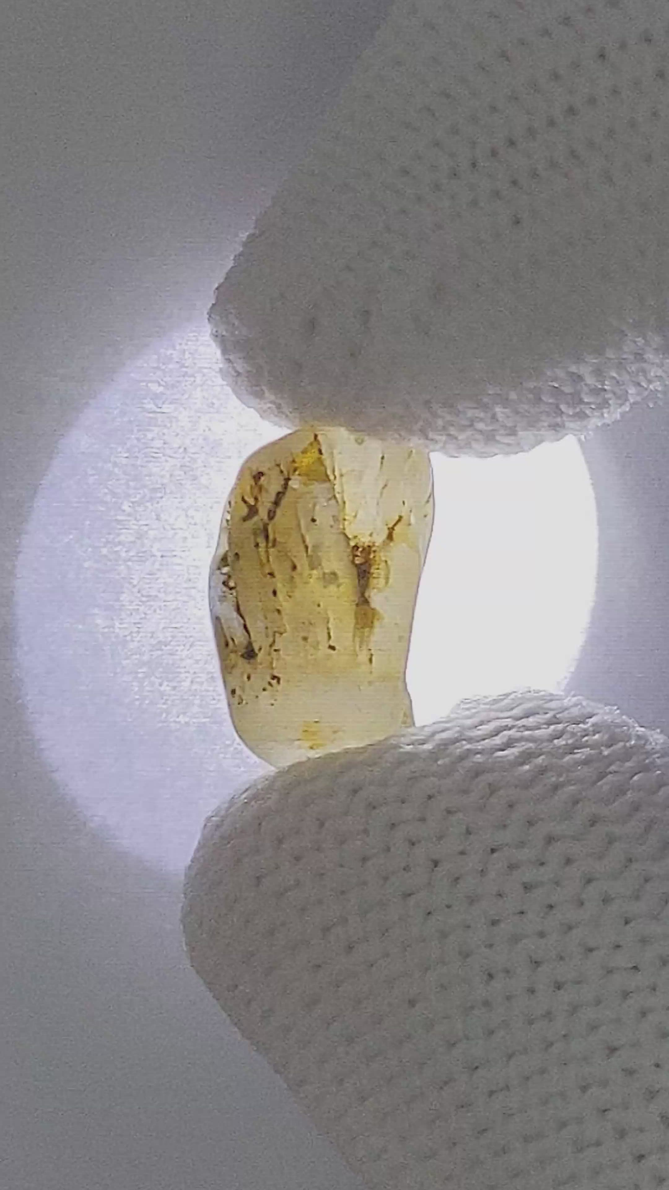 6.63 Ct. Yellow Sapphire from Ceylon (Sri Lanka) Size Video