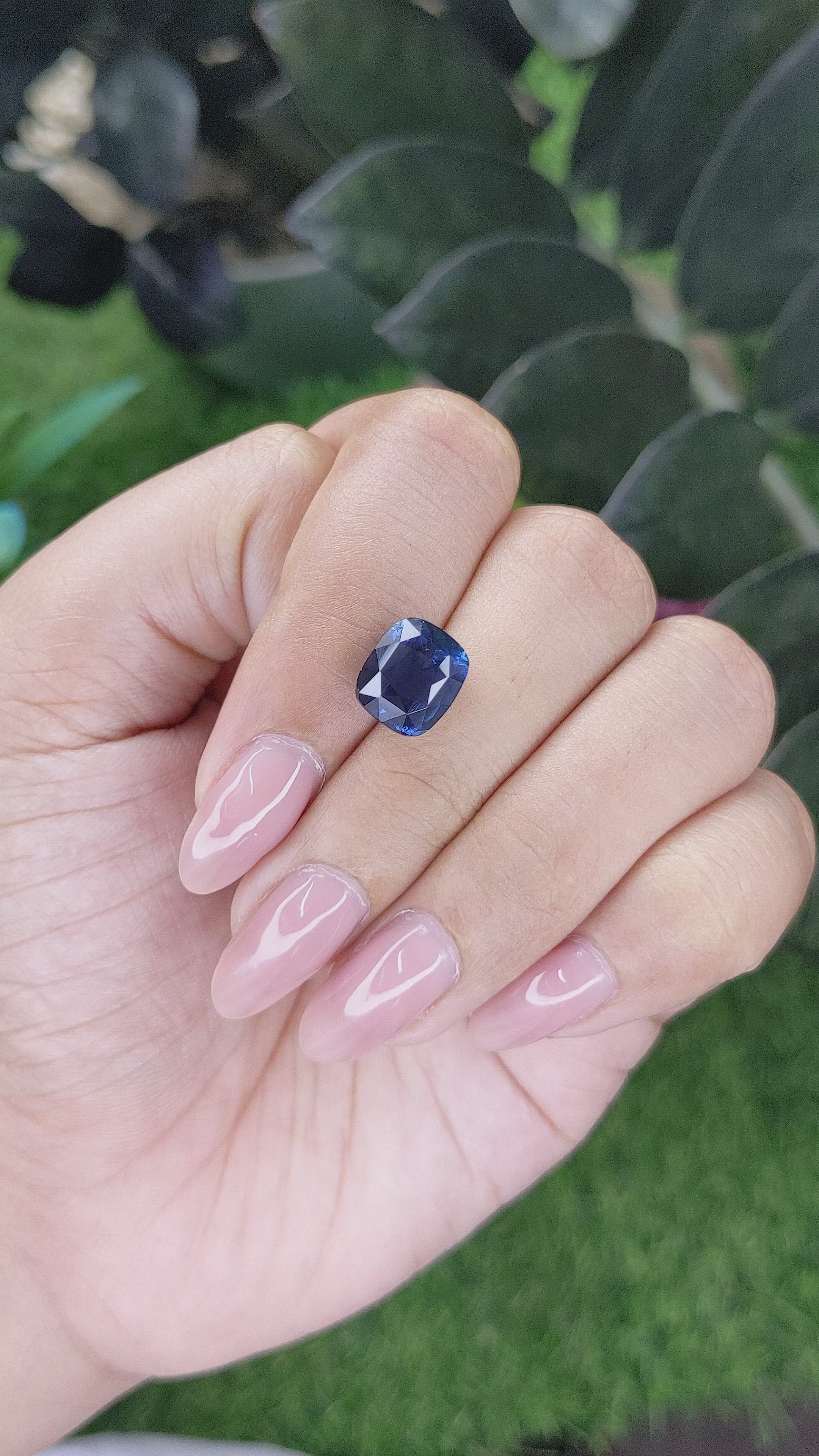 5.37 Ct. Blue Sapphire from Madagascar Size Video