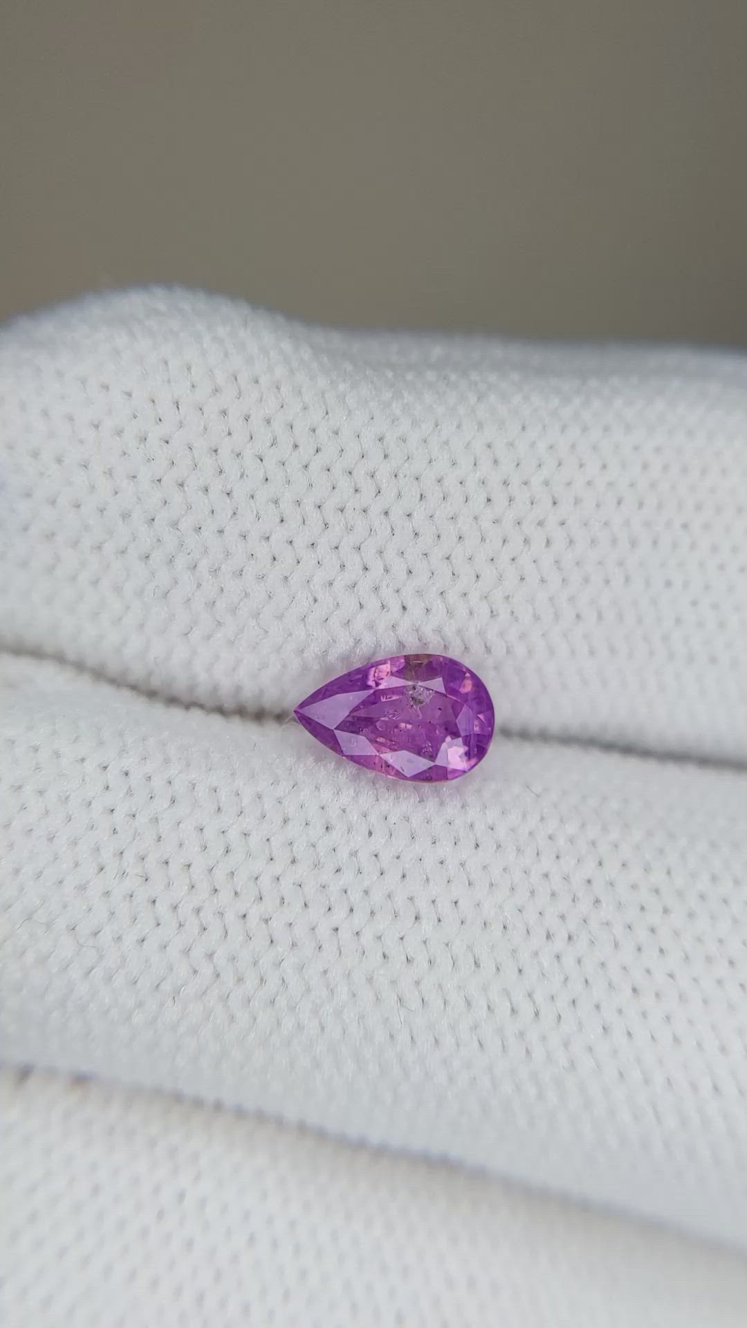 0.67 Ct. Purplish Pink Sapphire from Ceylon (Sri Lanka) Size Video