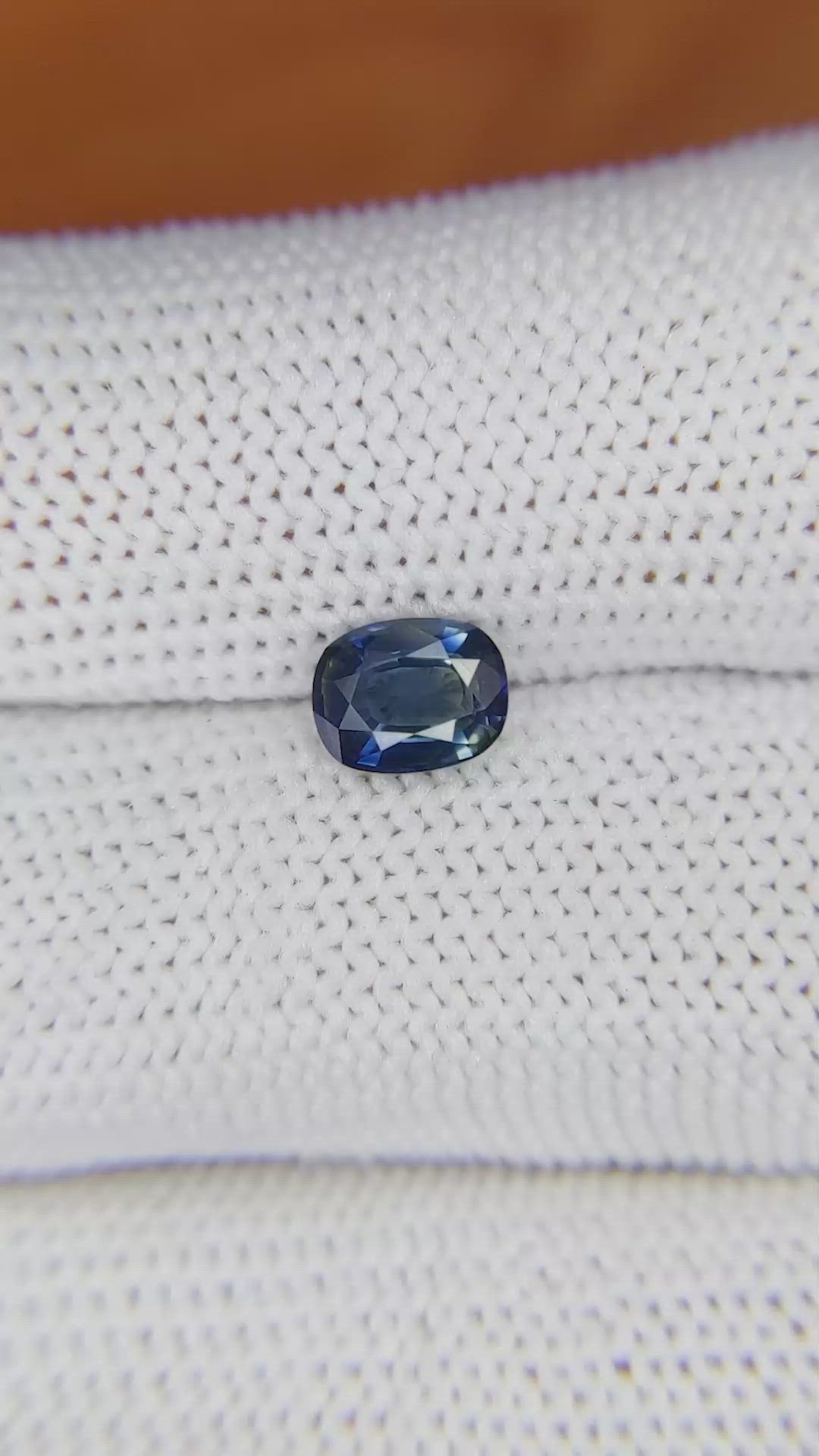 1.01 Ct. Bi Color Sapphire from Madagascar Size Video