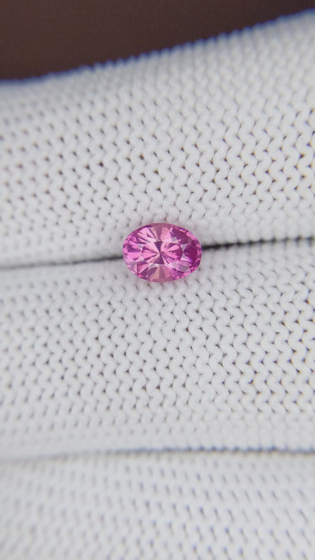 1.05 Ct. Pink Sapphire from Ceylon (Sri Lanka) Size Video
