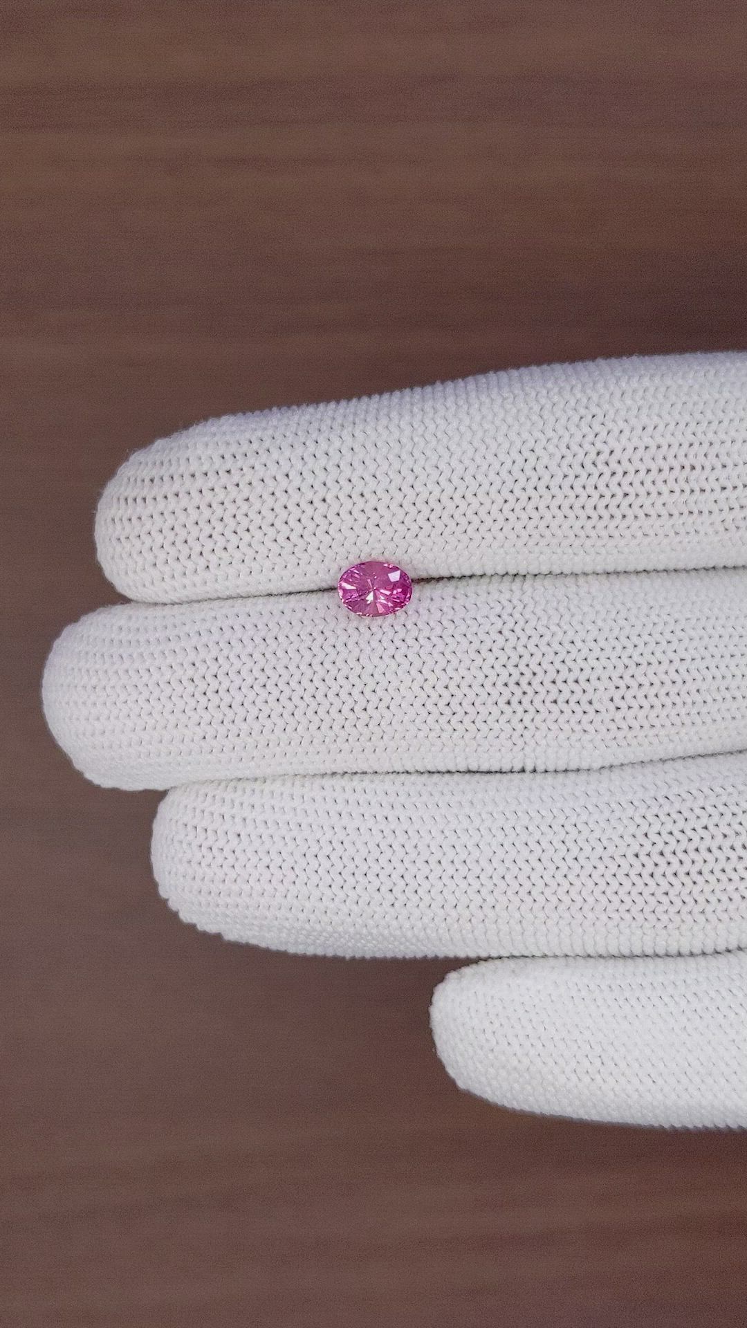 1.05 Ct. Pink Sapphire from Ceylon (Sri Lanka) Size Video