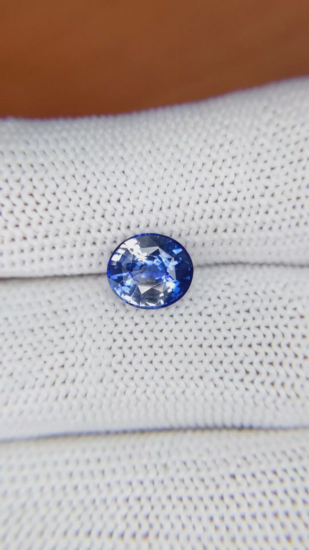 2.50 Ct. Blue Sapphire from Ceylon (Sri Lanka) Size Video