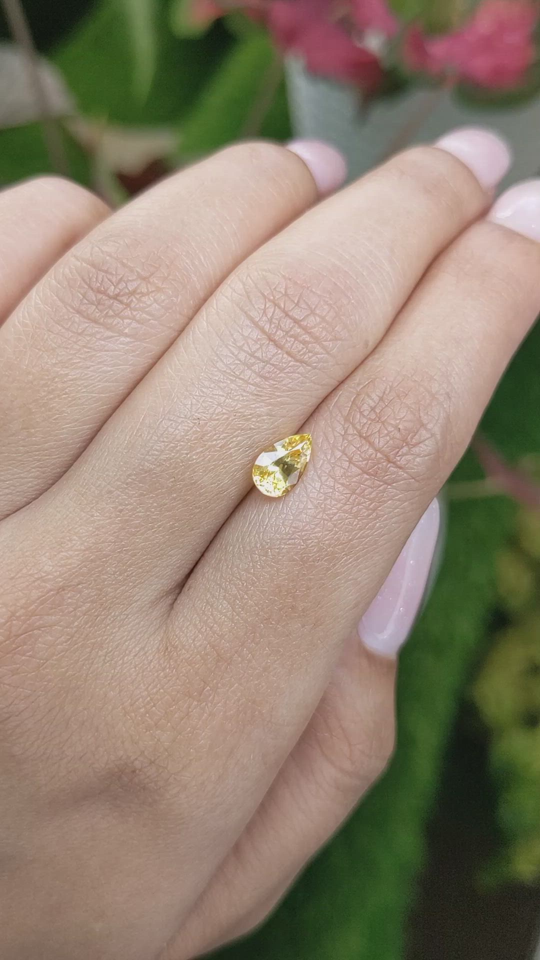 1.18 Ct. Yellow Sapphire from Ceylon (Sri Lanka) Size Video