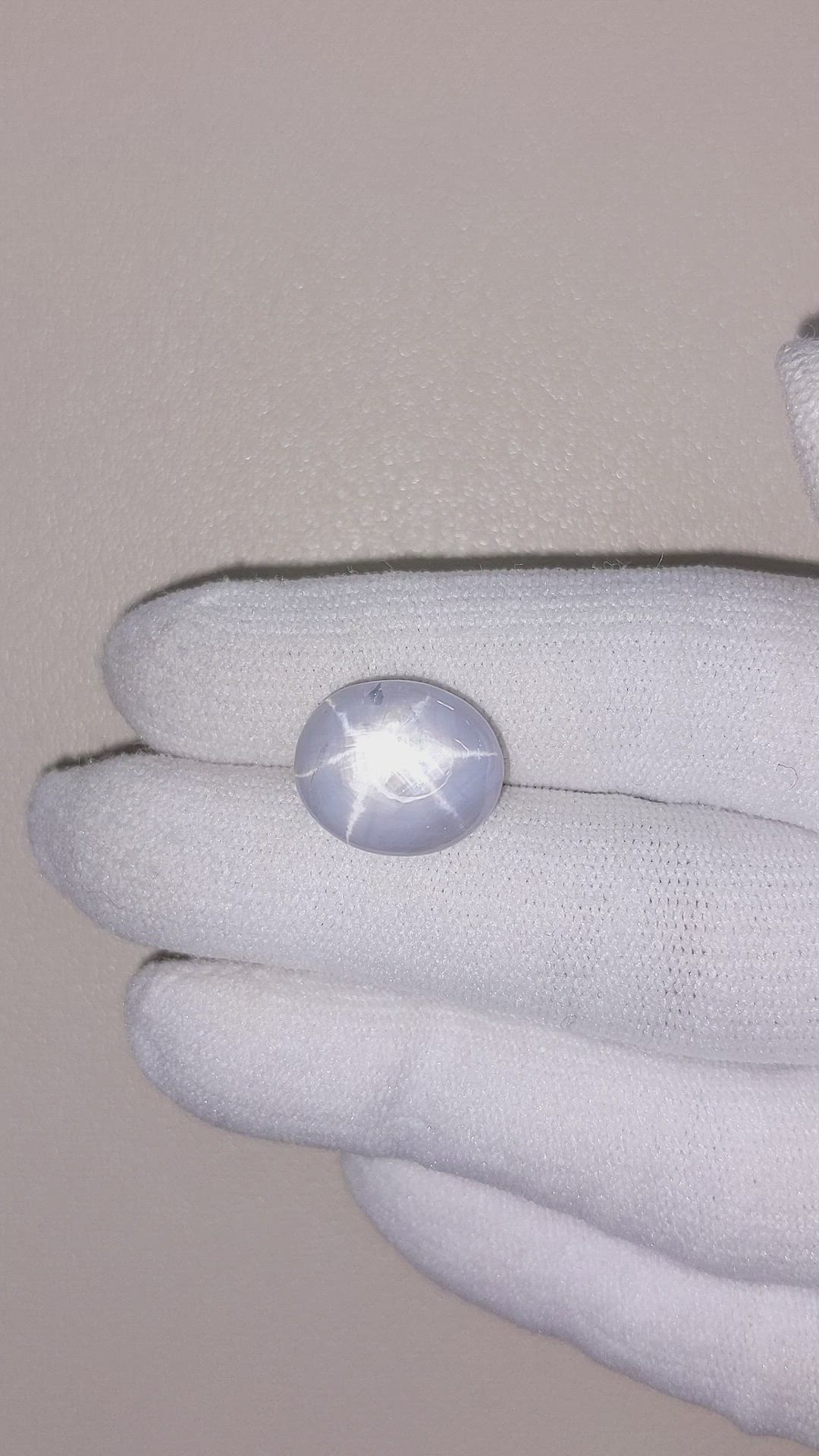 15.33 Ct. Bluish Grey Star Sapphire from Ceylon (Sri Lanka) Size Video