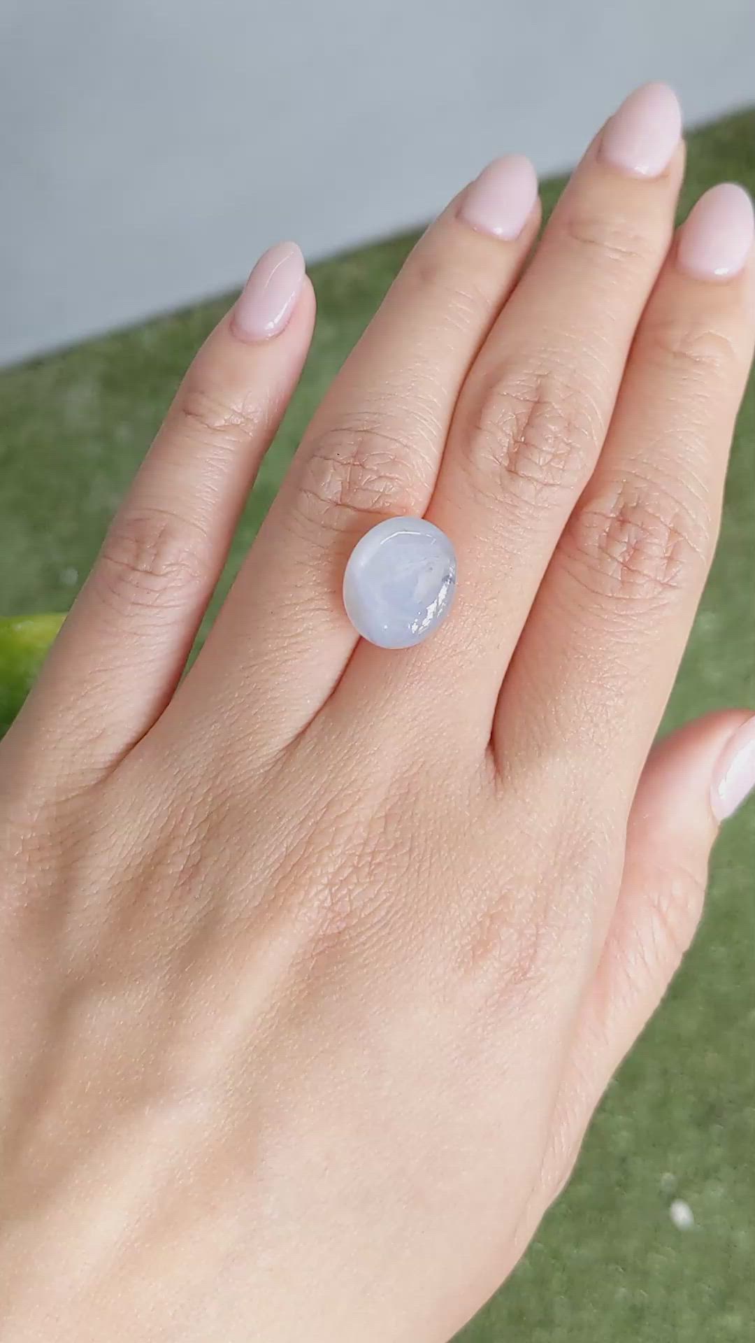 15.33 Ct. Bluish Grey Star Sapphire from Ceylon (Sri Lanka) Size Video