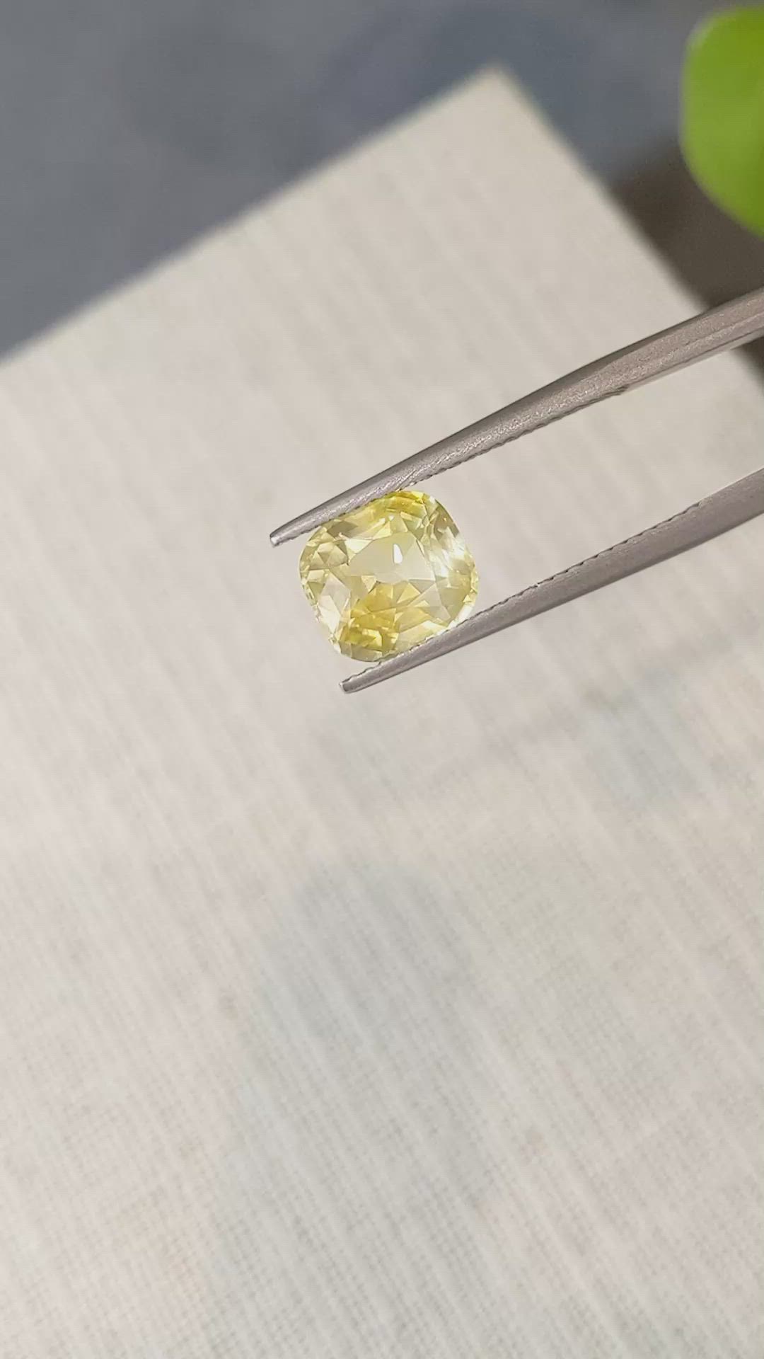 3.30 Ct. Yellow Sapphire from Ceylon (Sri Lanka) Size Video