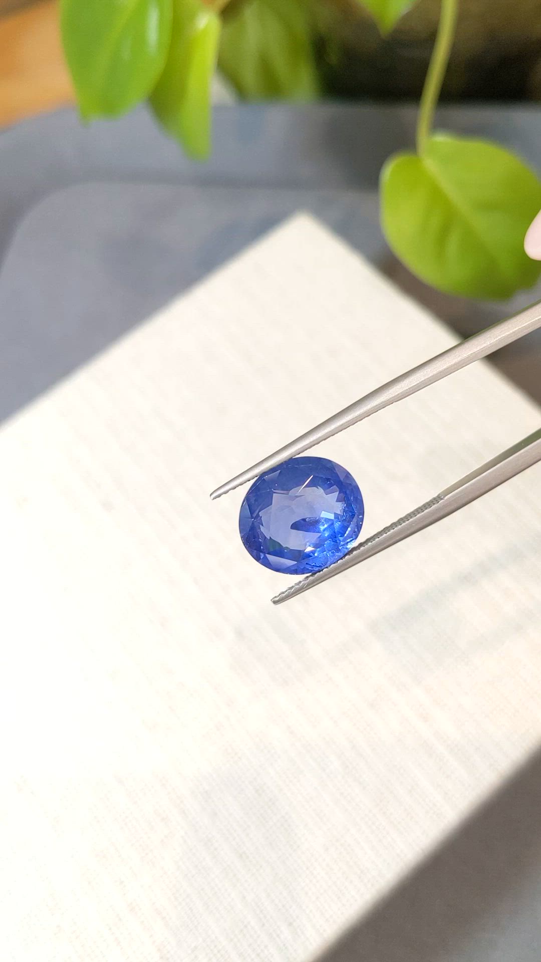 10.37 Ct. Blue Sapphire from Ceylon (Sri Lanka) Size Video
