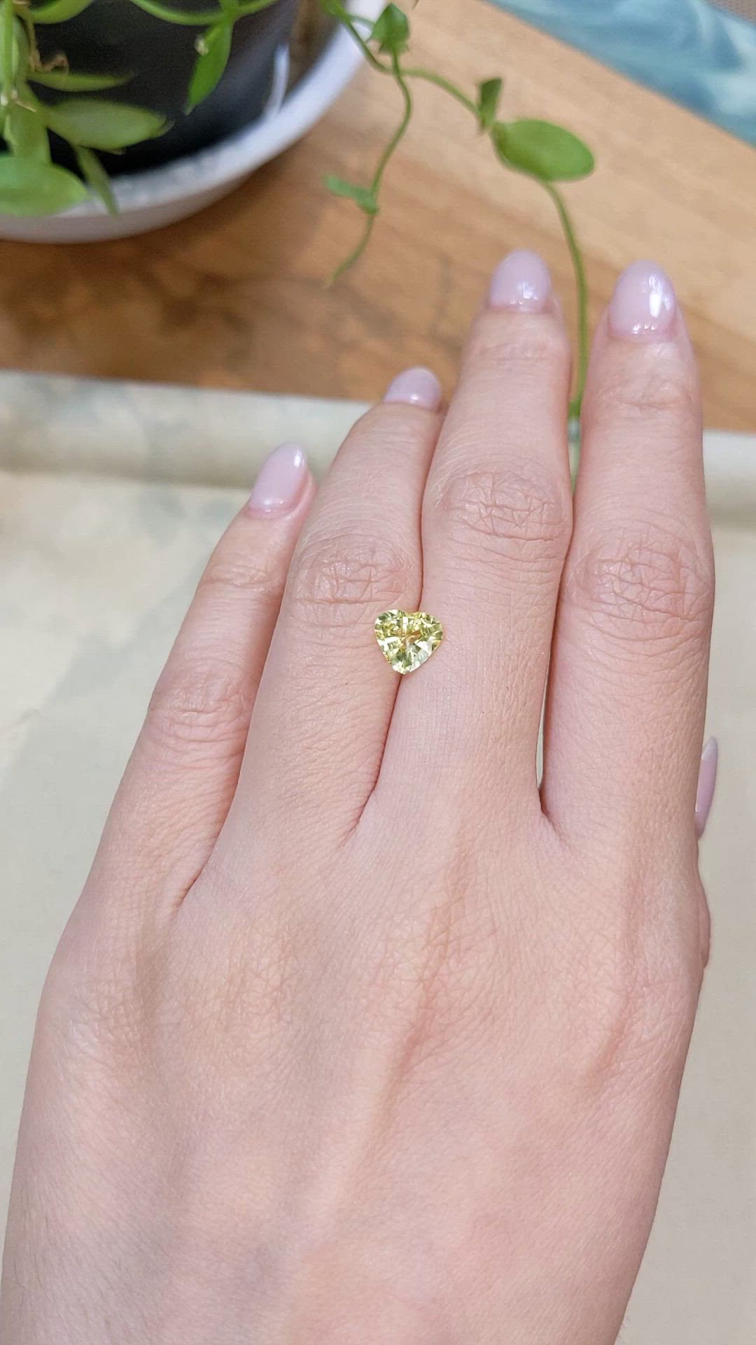 1.30 Ct. Yellow Sapphire from Ceylon (Sri Lanka) Size Video