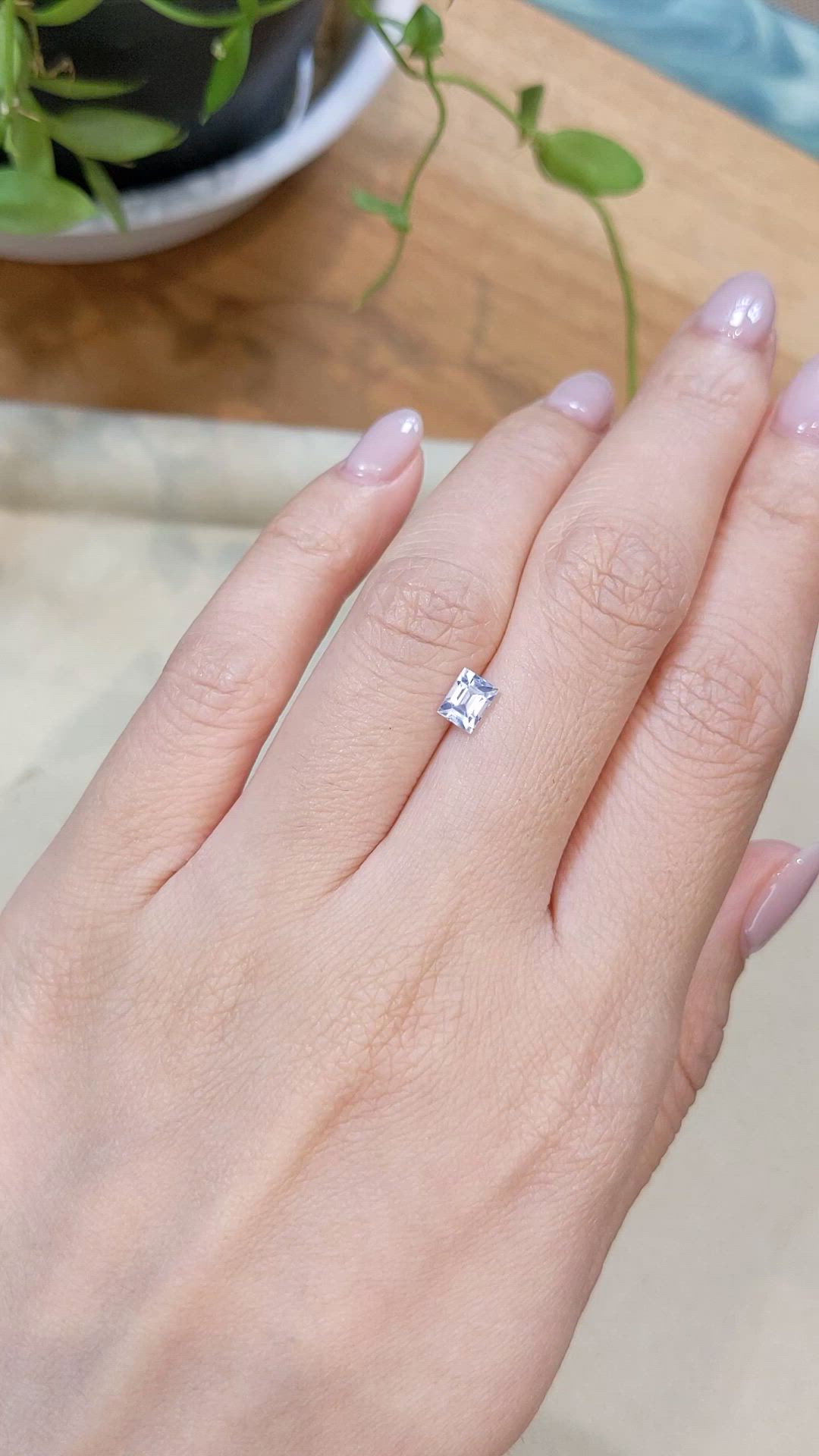 0.91 Ct. White Sapphire from Ceylon (Sri Lanka) Size Video