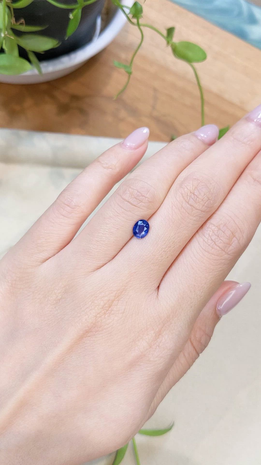 0.95 Ct. Blue Sapphire from Ceylon (Sri Lanka) Size Video