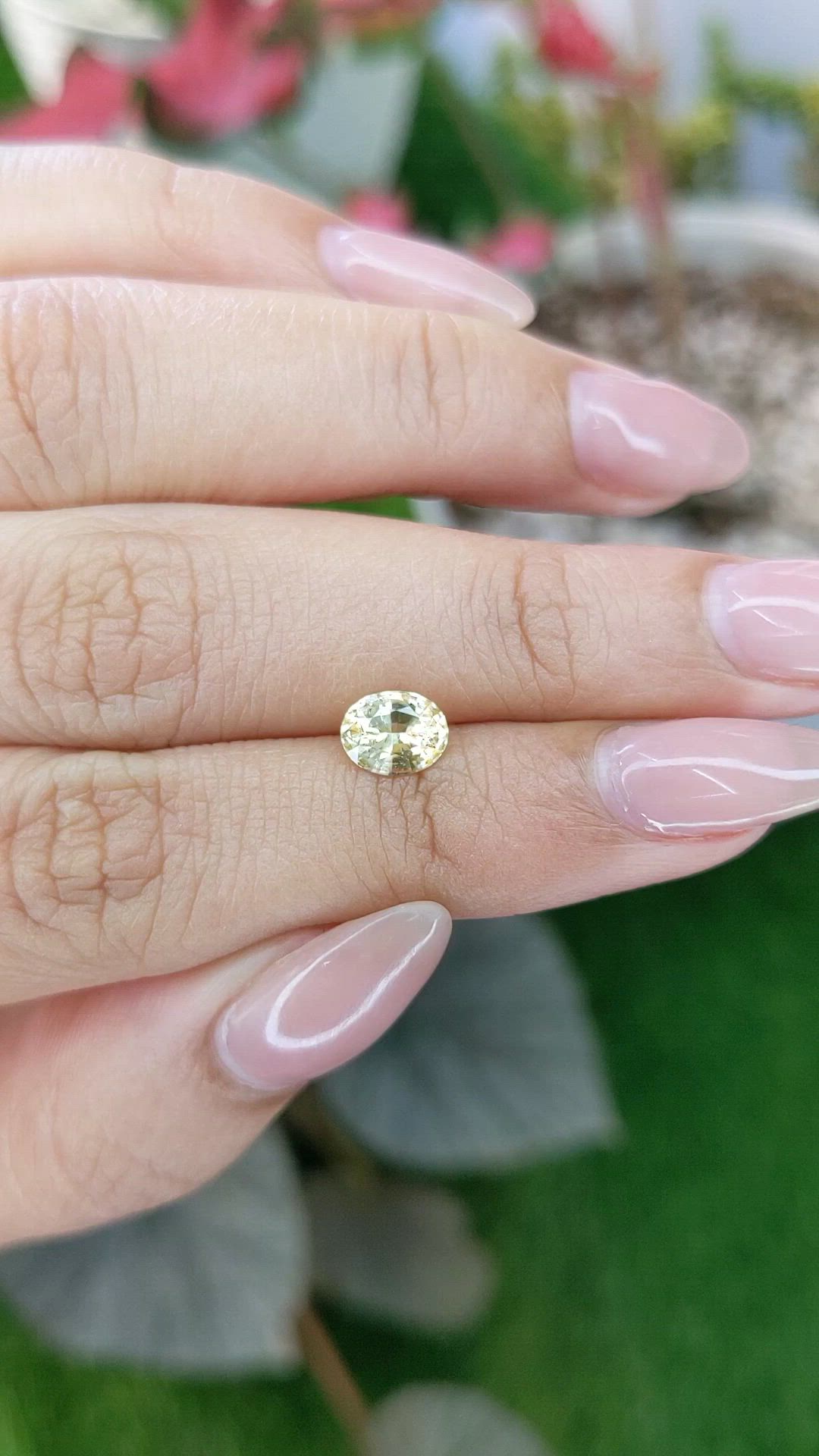 0.94 Ct. Yellow Sapphire from Ceylon (Sri Lanka) Size Video