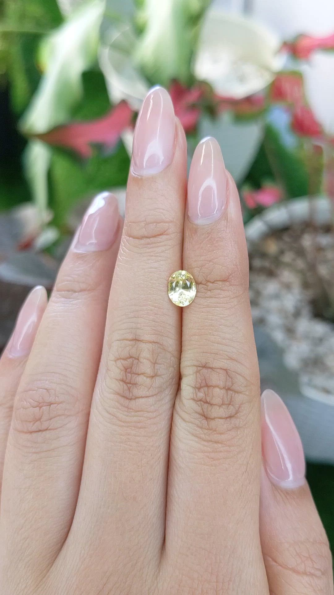 0.94 Ct. Yellow Sapphire from Ceylon (Sri Lanka) Size Video