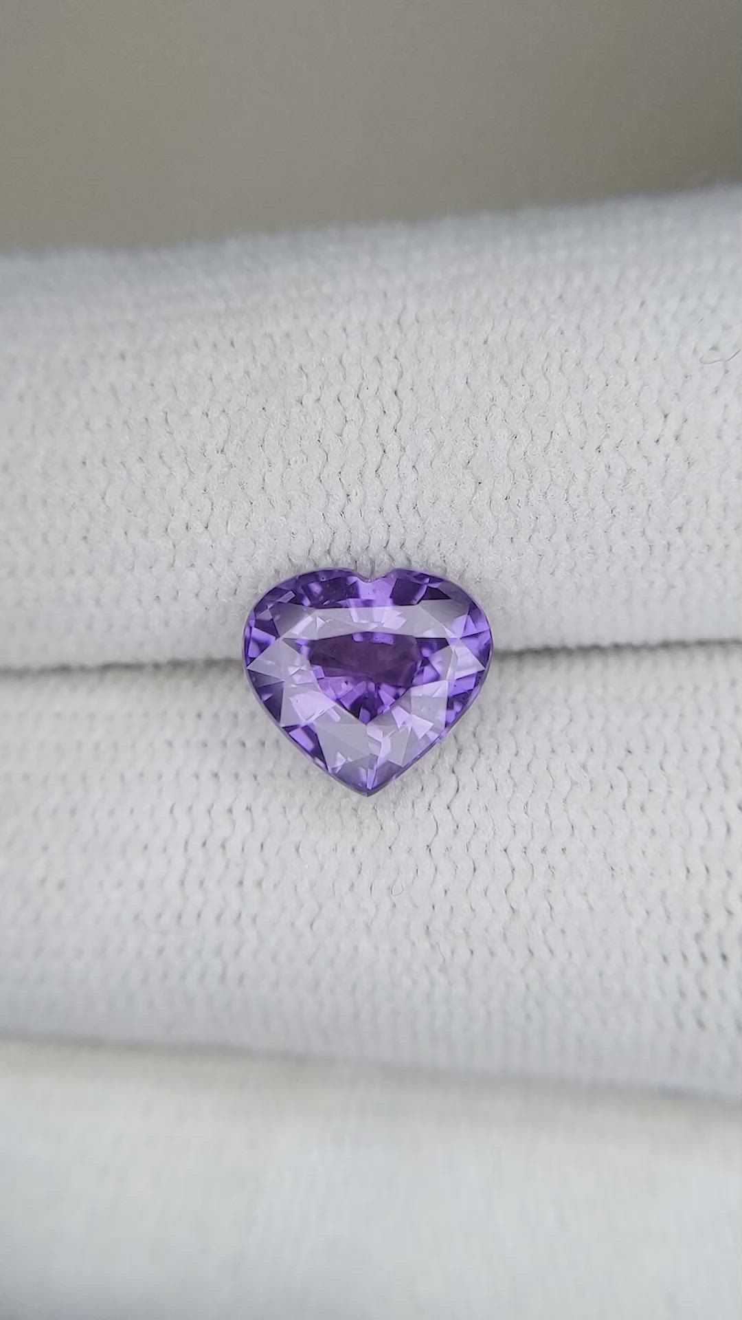2.20 Ct. Purple Sapphire from Ceylon (Sri Lanka) Size Video