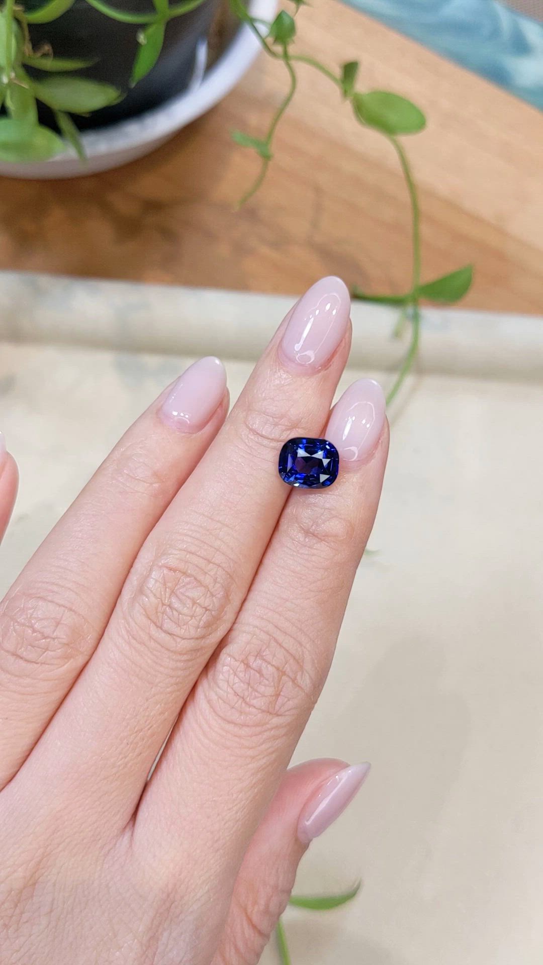 3.52 Ct. Blue Sapphire from Ceylon (Sri Lanka) Size Video