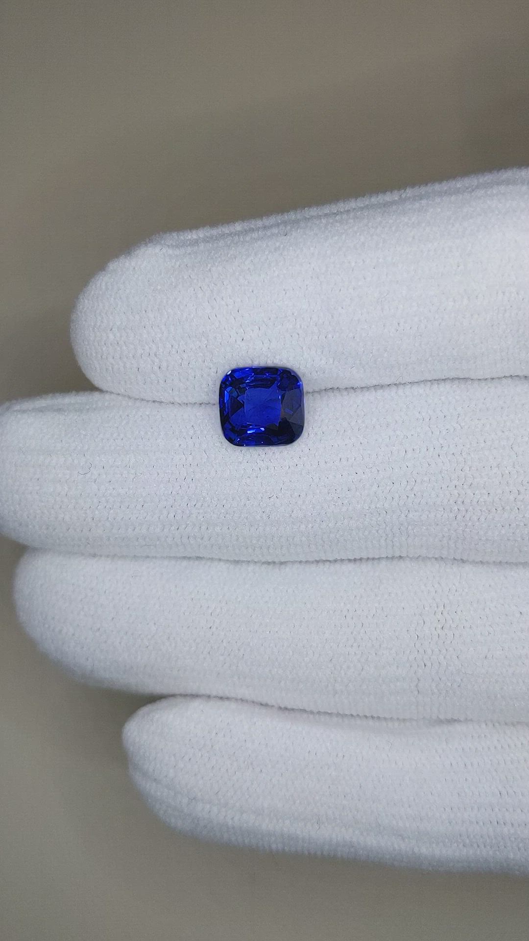 3.03 Ct. Blue Sapphire from Ceylon (Sri Lanka) Size Video