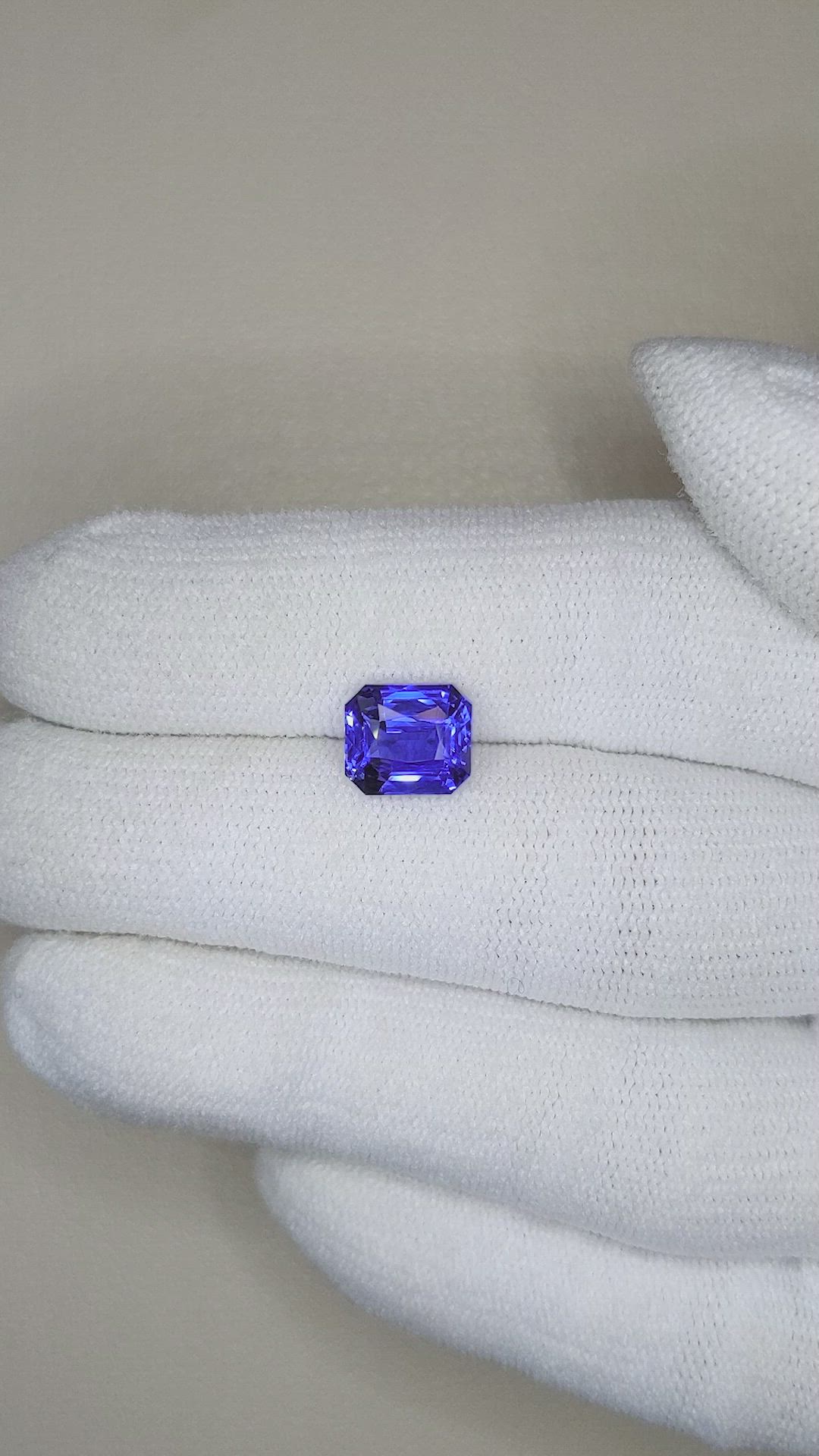 3.00 Ct. Blue Sapphire from Ceylon (Sri Lanka) Size Video