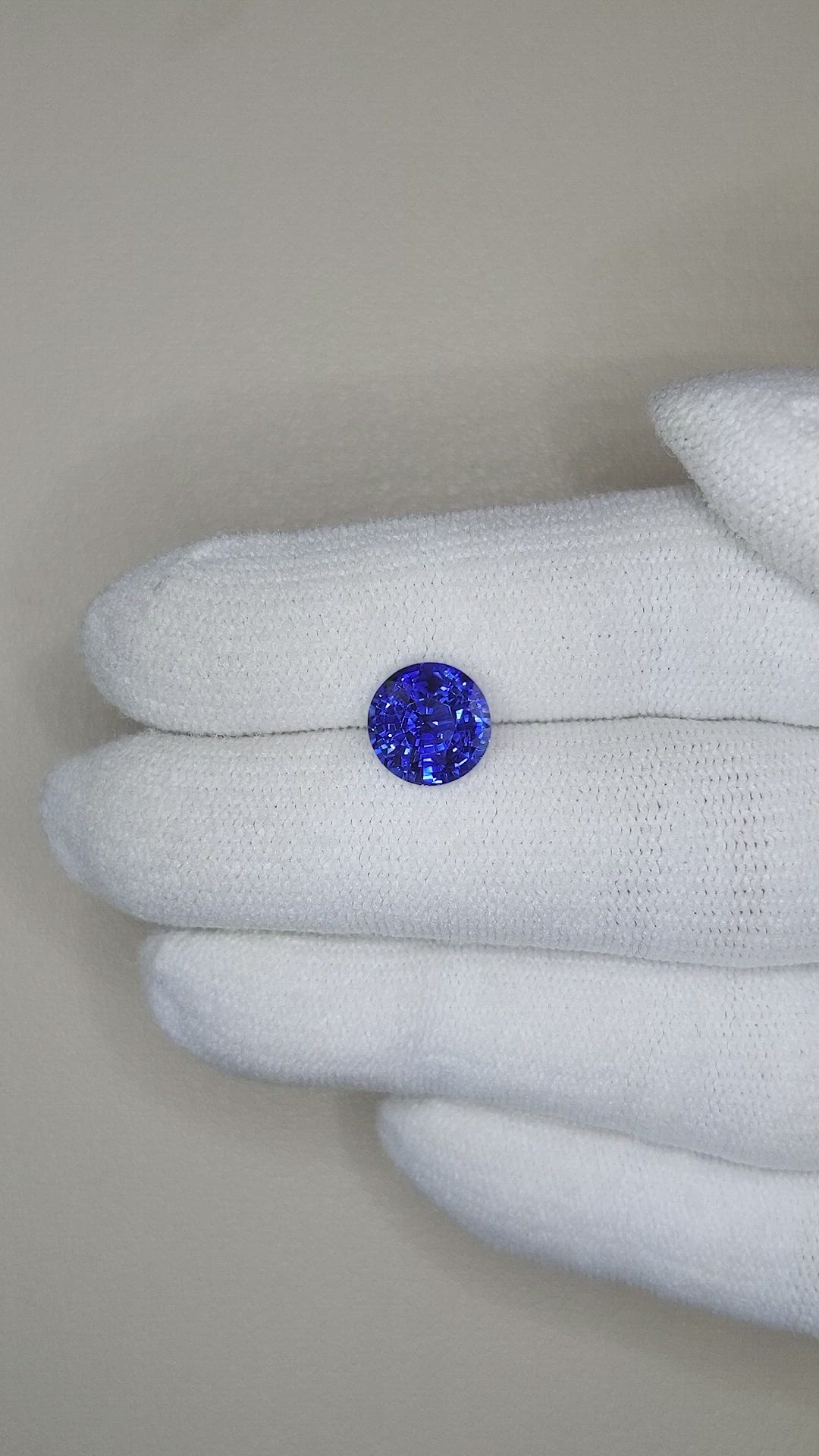 3.04 Ct. Blue Sapphire from Ceylon (Sri Lanka) Size Video