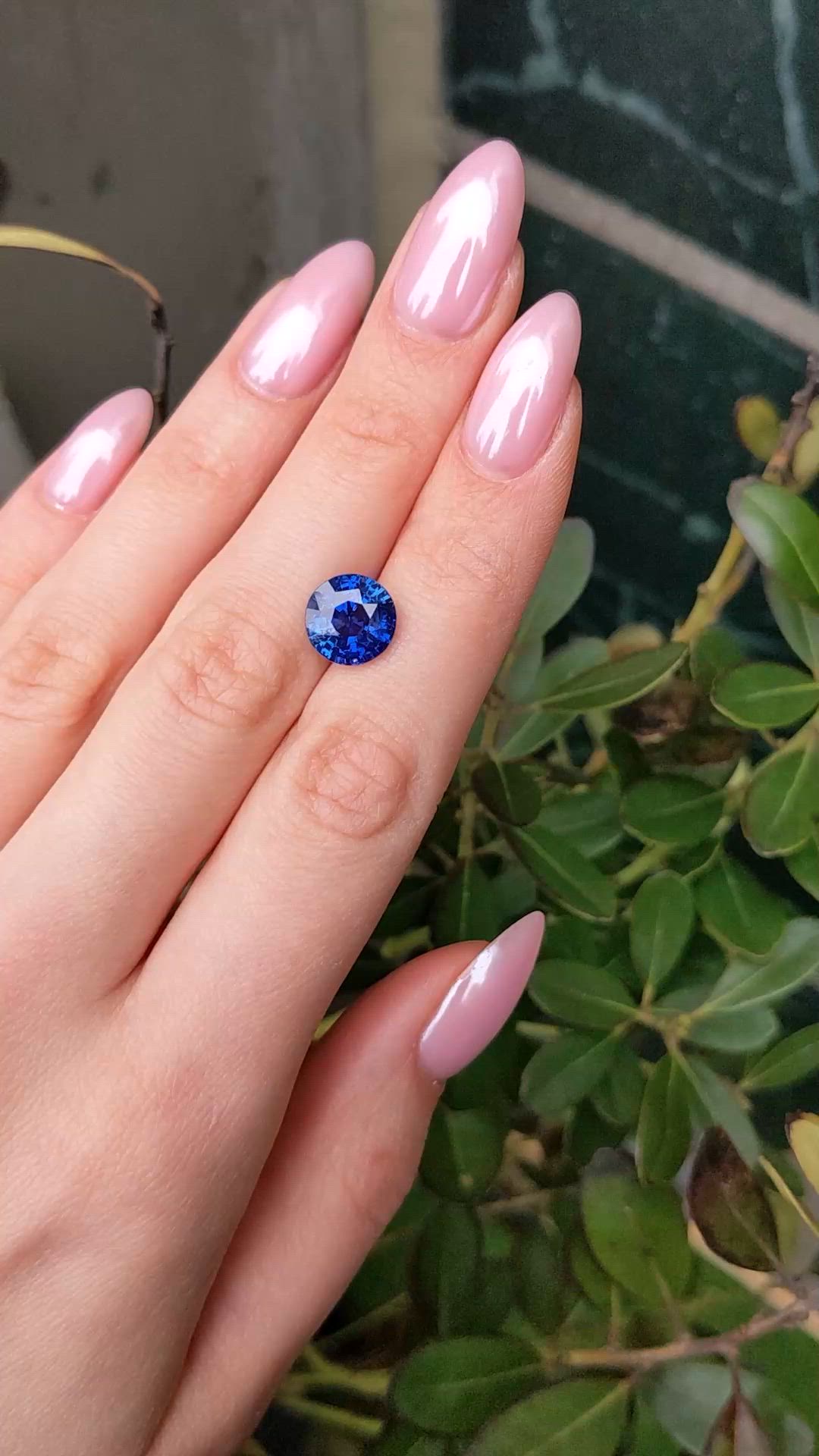 5.09 Ct. Blue Sapphire from Ceylon (Sri Lanka) Size Video