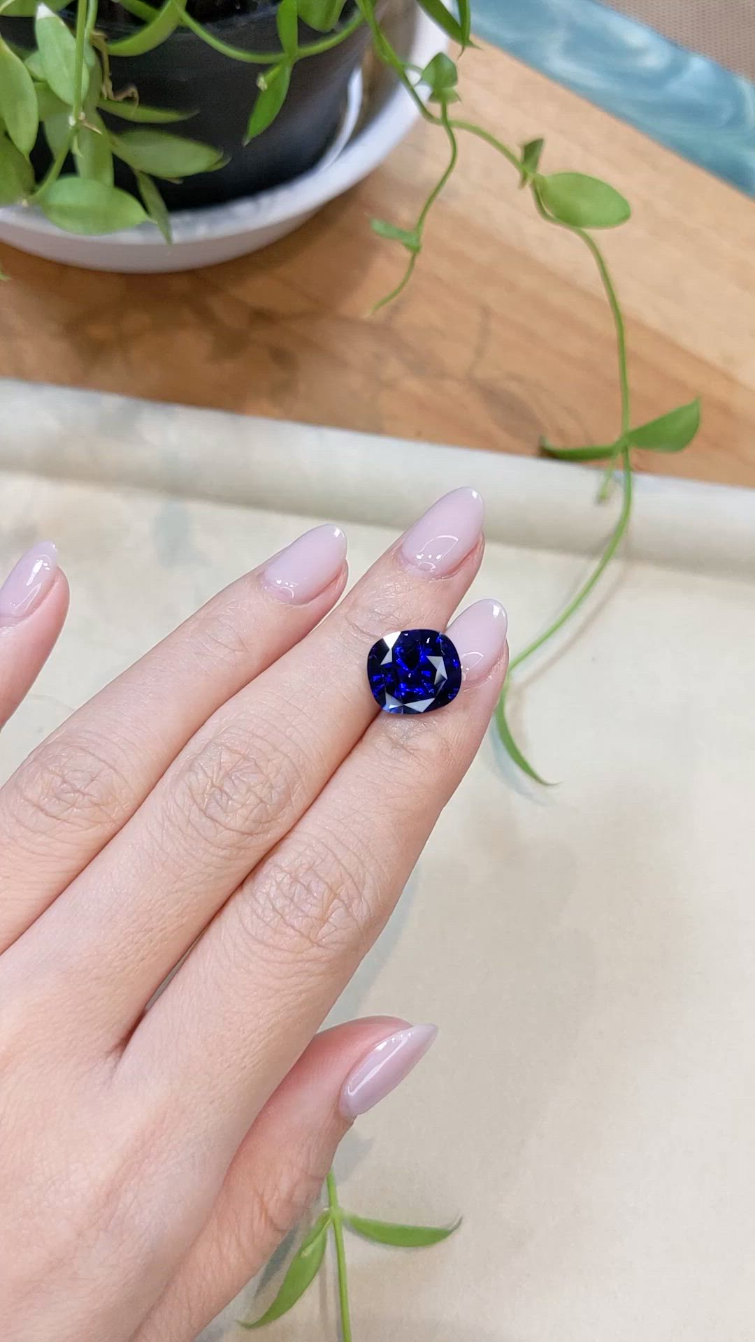 8.05 Ct. Blue Sapphire from Ceylon (Sri Lanka) Size Video