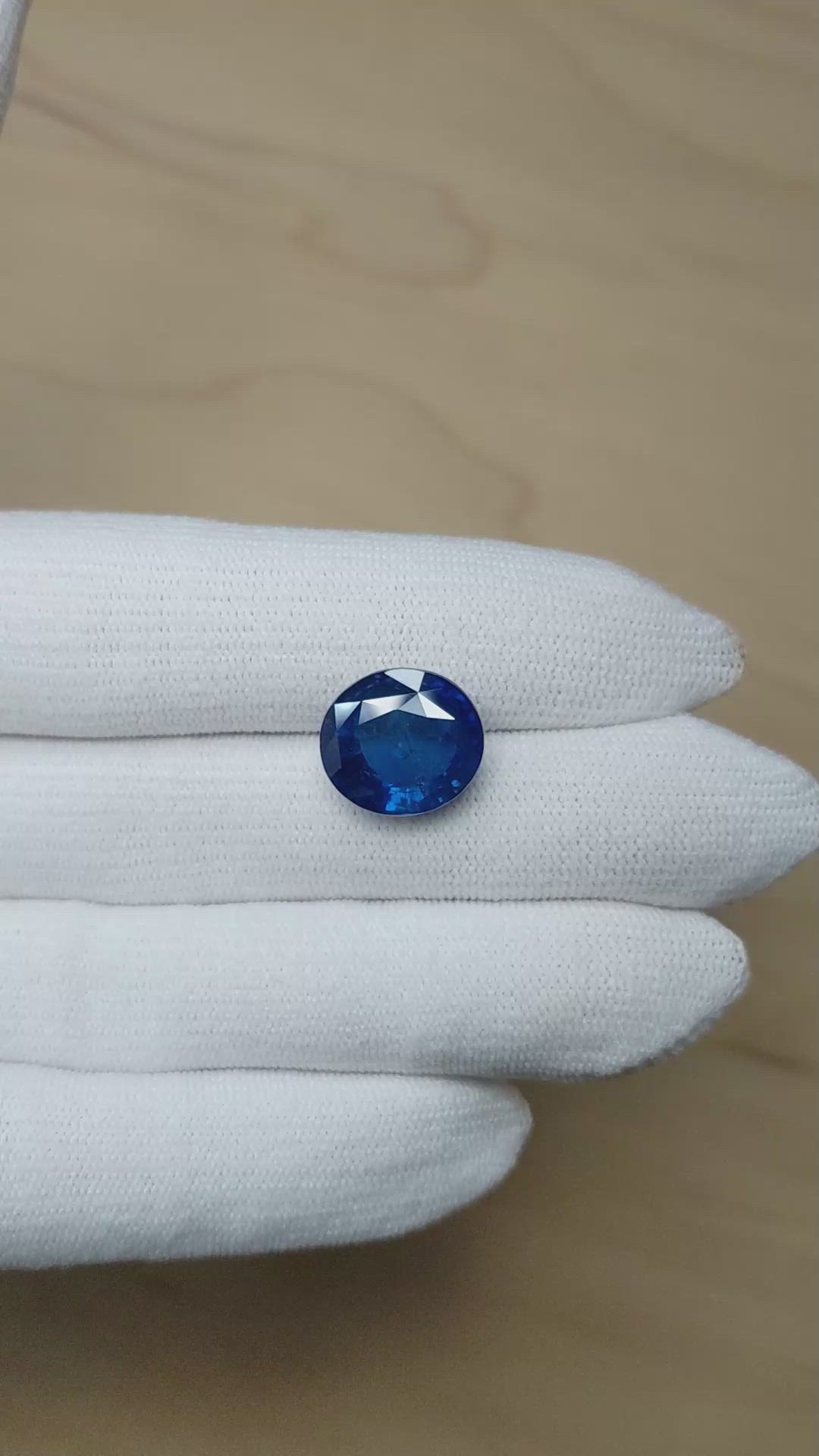 12.45 Ct. Blue Sapphire from Ceylon (Sri Lanka) Size Video