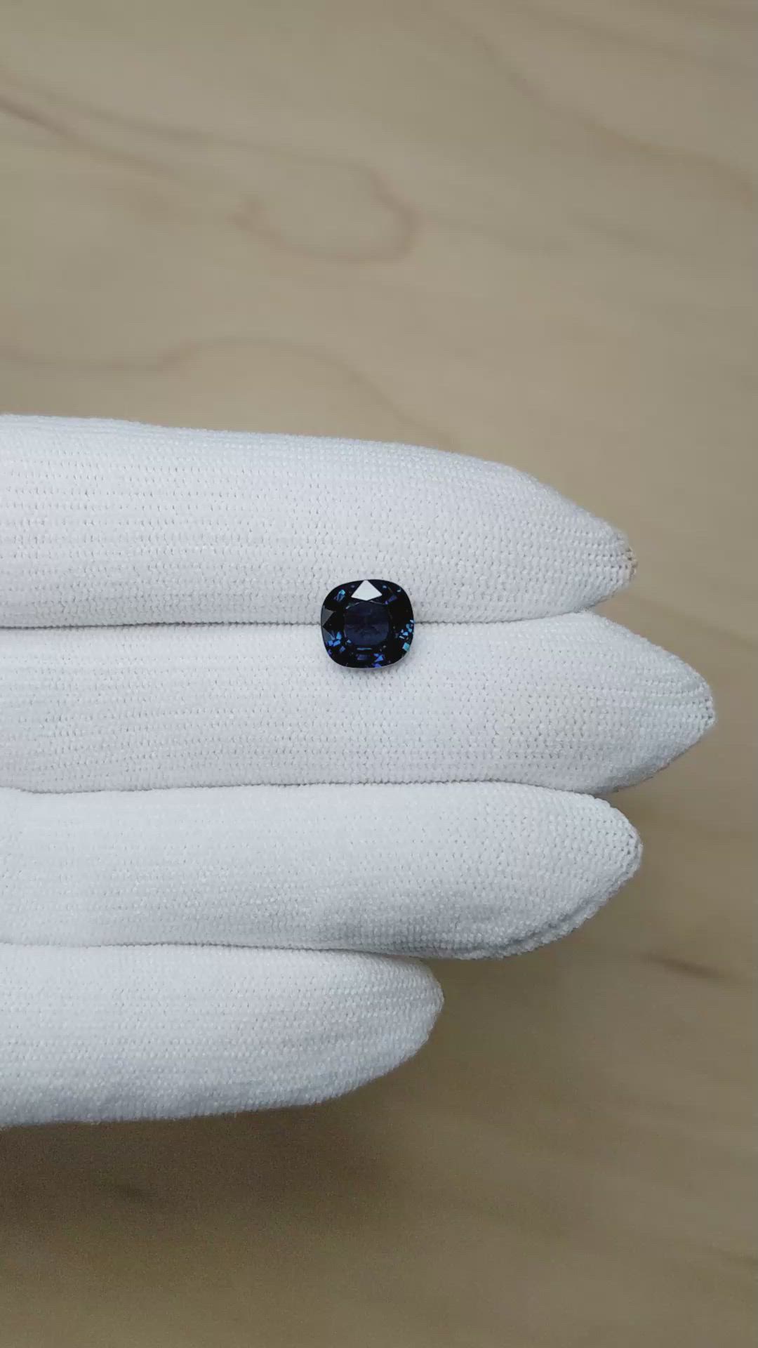 3.25 Ct. Blue Sapphire from Ceylon (Sri Lanka) Size Video